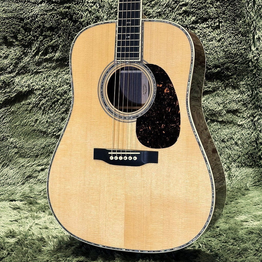 マーティン STANDARD SERIES D-42 (アコースティックギター) 価格比較