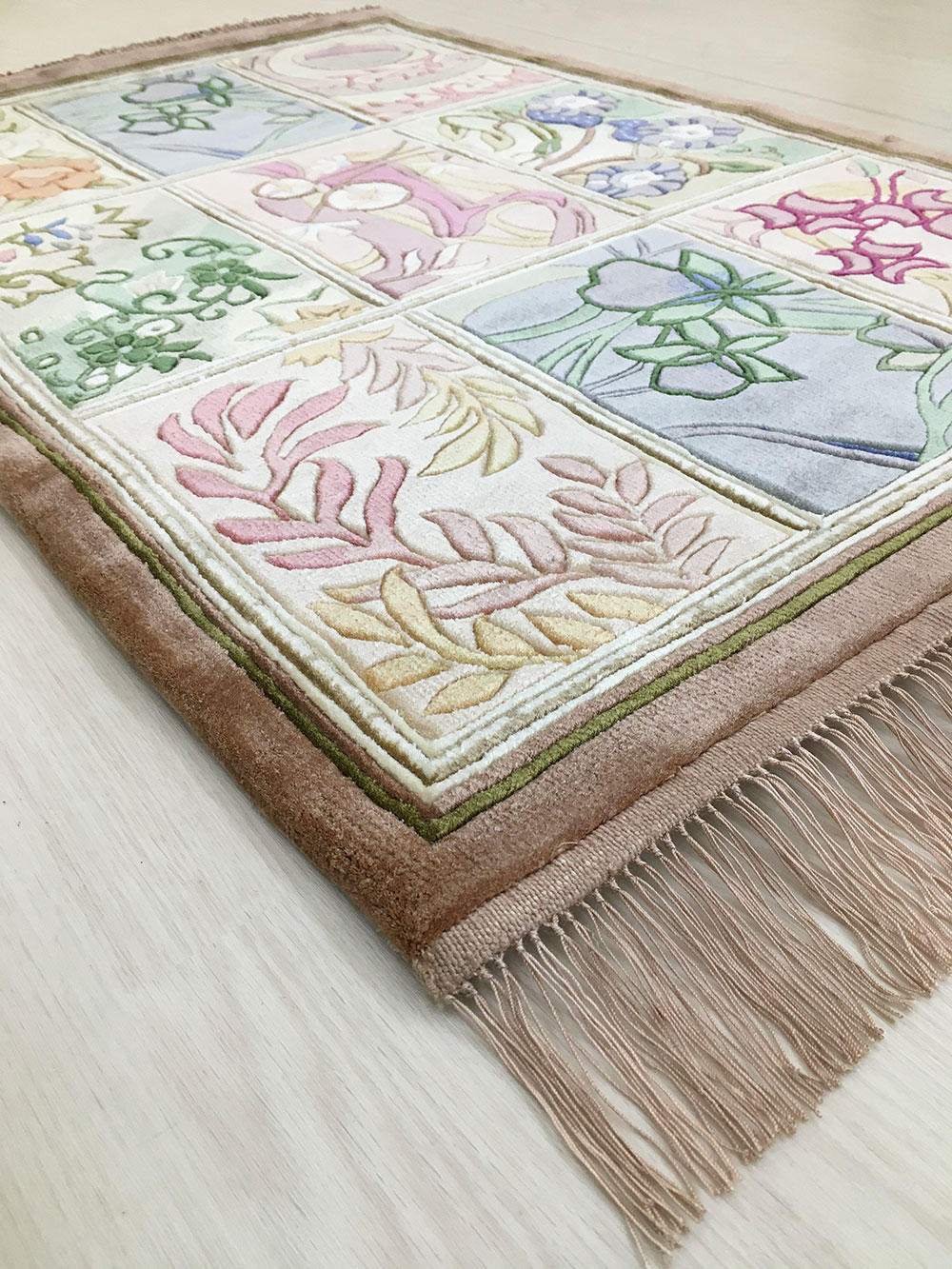 楽天市場】【中国段通 シルク 玄関マット】「顔」絨毯(じゅうたん