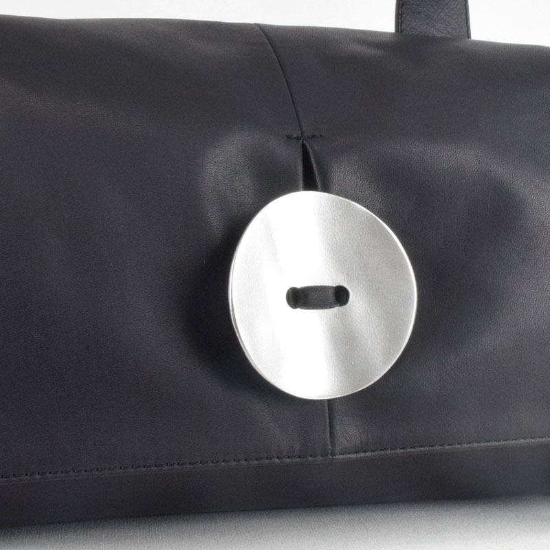 楽天市場】【kawa-kawa公式】 ショルダーバッグ 斜めがけ レディース