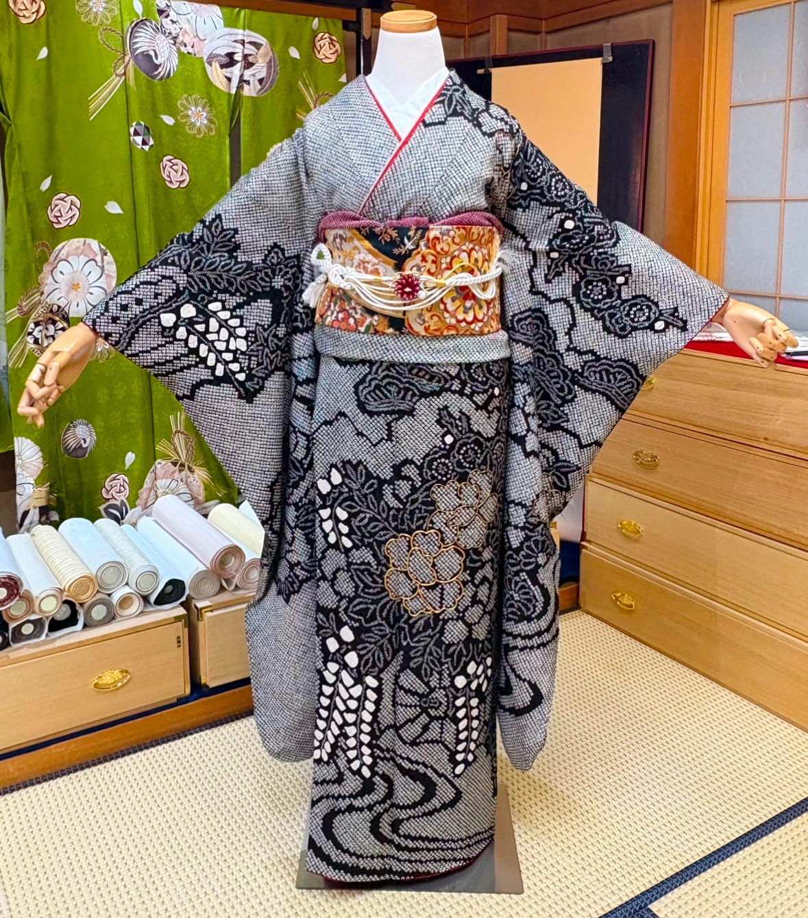楽天市場】【レンタル】《振袖セットレンタル》100番 黒 絞り 成人式