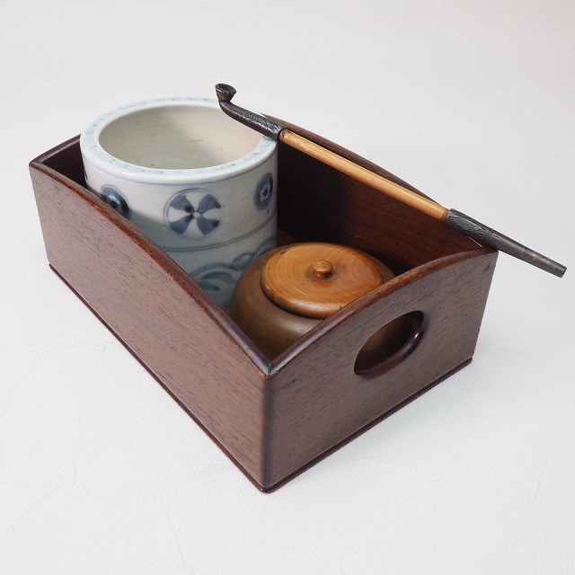 楽天市場】煙草盆 風車文様火入れ 0161伊万里染付 火入れ 灰吹 刻み