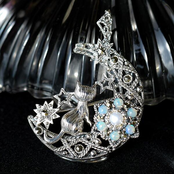 楽天市場】碌山 オパール 月と星 猫 ブローチペンダント 星を見上げる