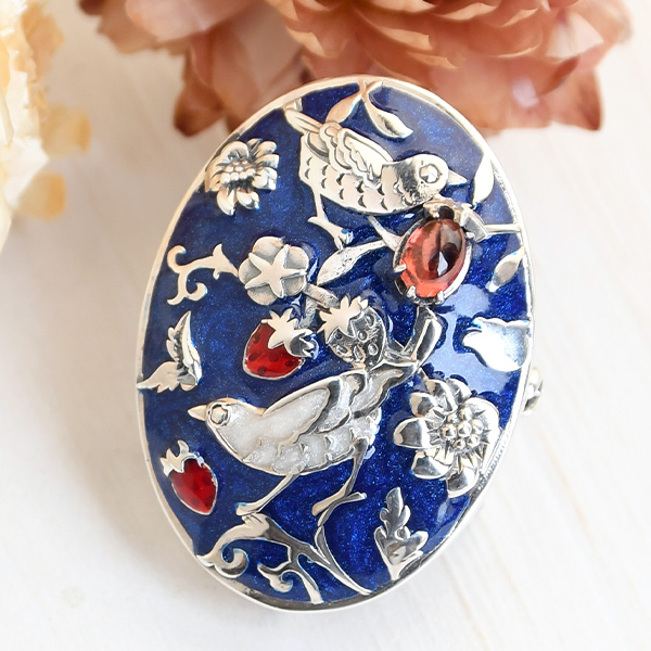 楽天市場】碌山 ウィリアムモリス いちご泥棒 ガーネット ブローチ