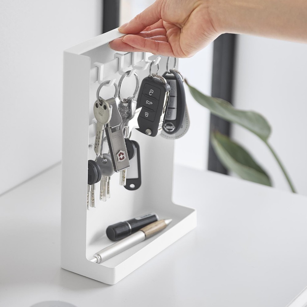 楽天市場】【レビュー特典】 山崎実業 【 目隠しキーフックスタンド