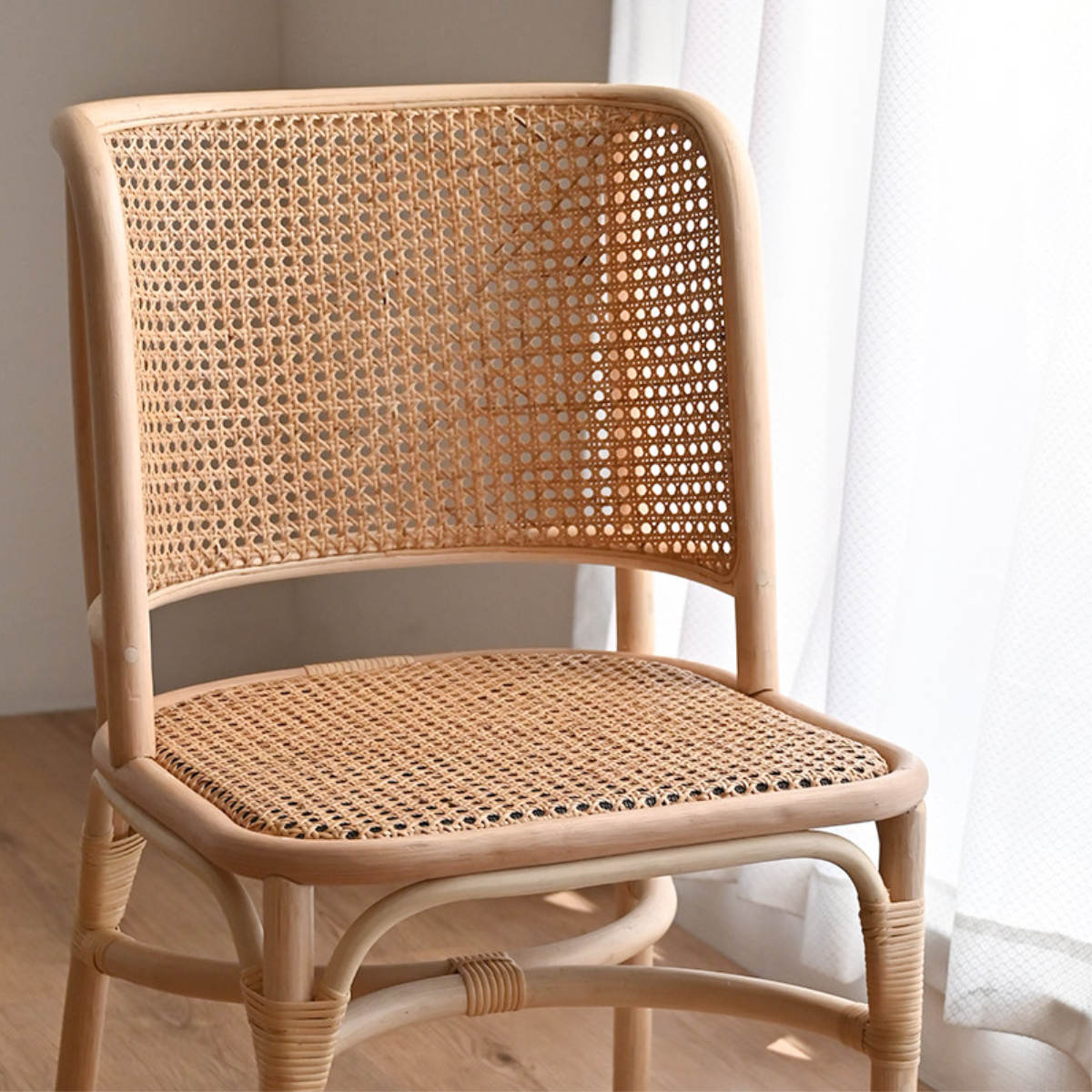 楽天市場】ダイニングチェア ラタン 座面高45cm クッション付 天然木