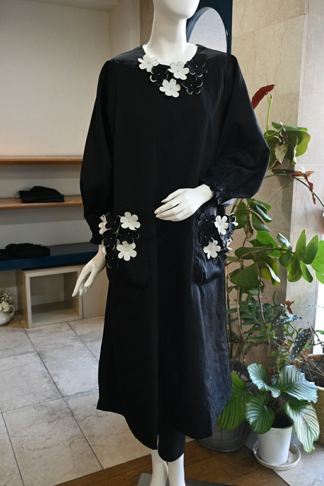 楽天市場】再入荷 正規販売代理店さえらポテチーノ エプロン黒グリーン