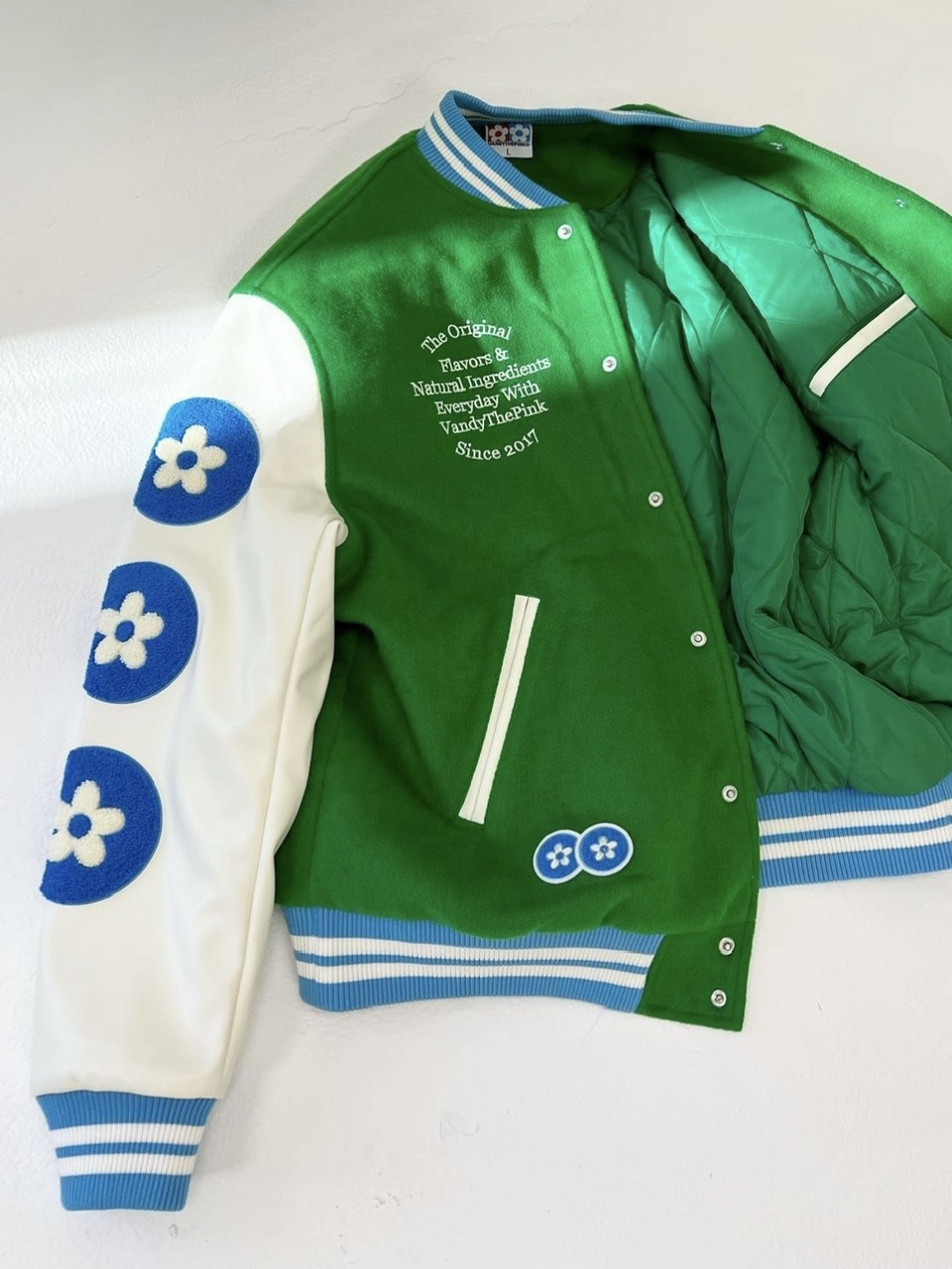 楽天市場】正規品【 VANDY THE PINK LEMONDADE VARSITY JACKET