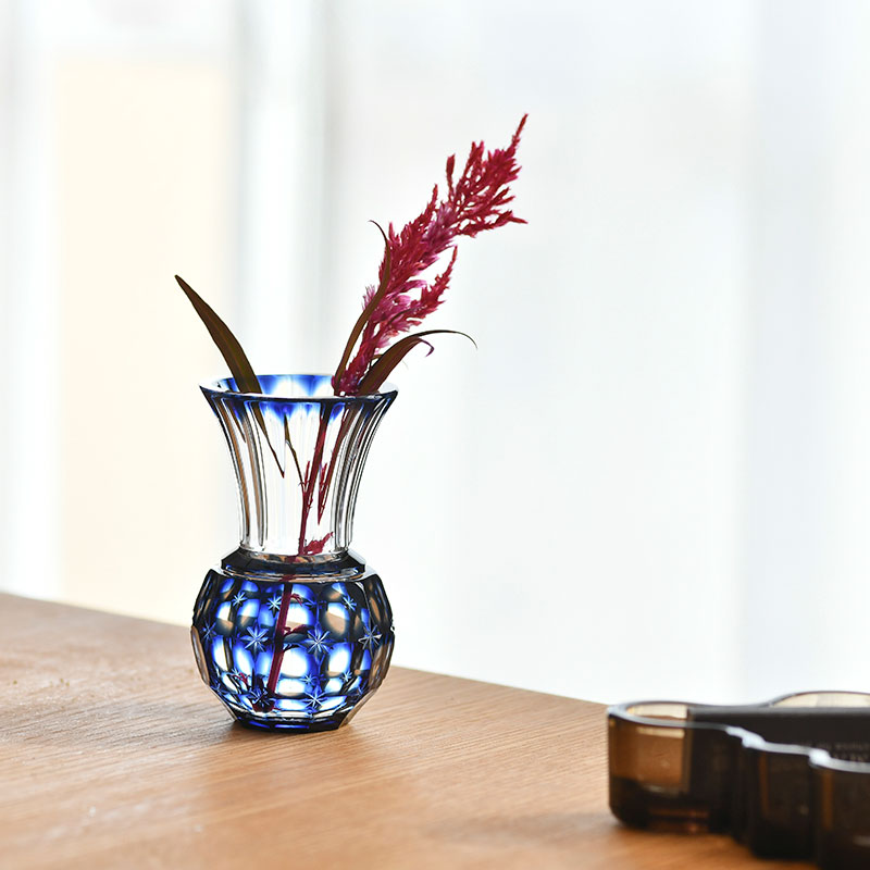 楽天市場】薩摩切子 花入れ 小 金赤 黄 藍 緑 創作 島津薩摩切子 薩摩