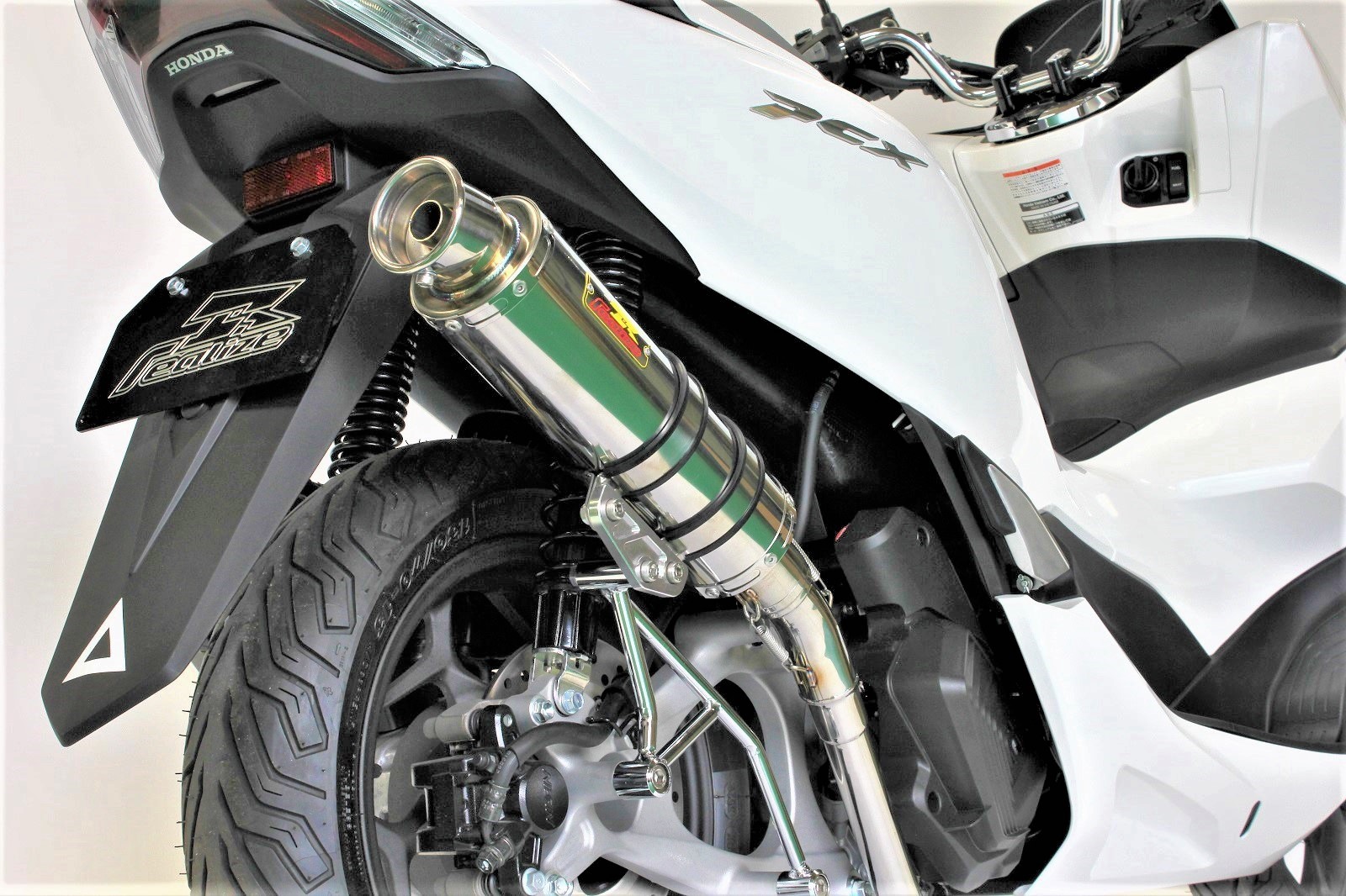 楽天市場】【最新モデル対応】 Realize PCX125 バイク マフラー 2BJ