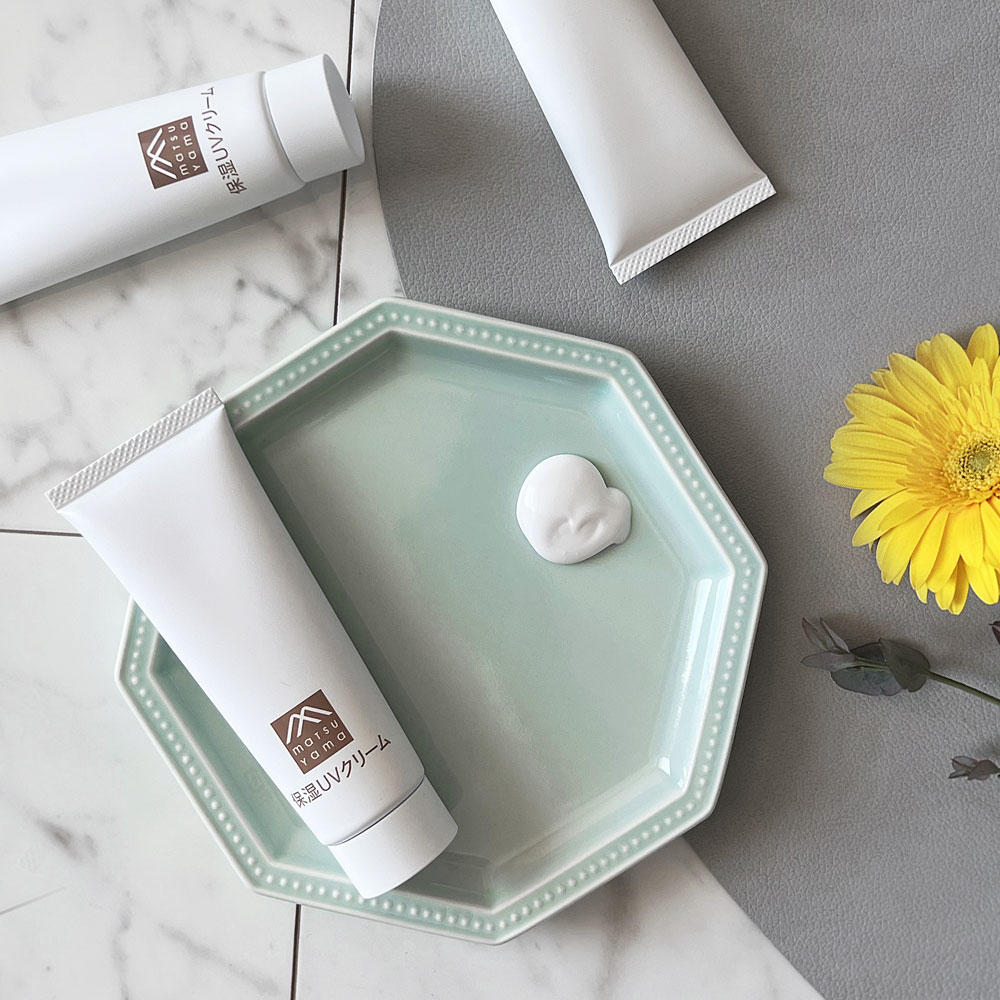 楽天市場】松山油脂 肌をうるおす保湿UVクリーム SPF30 PA+++ 50g ( UV