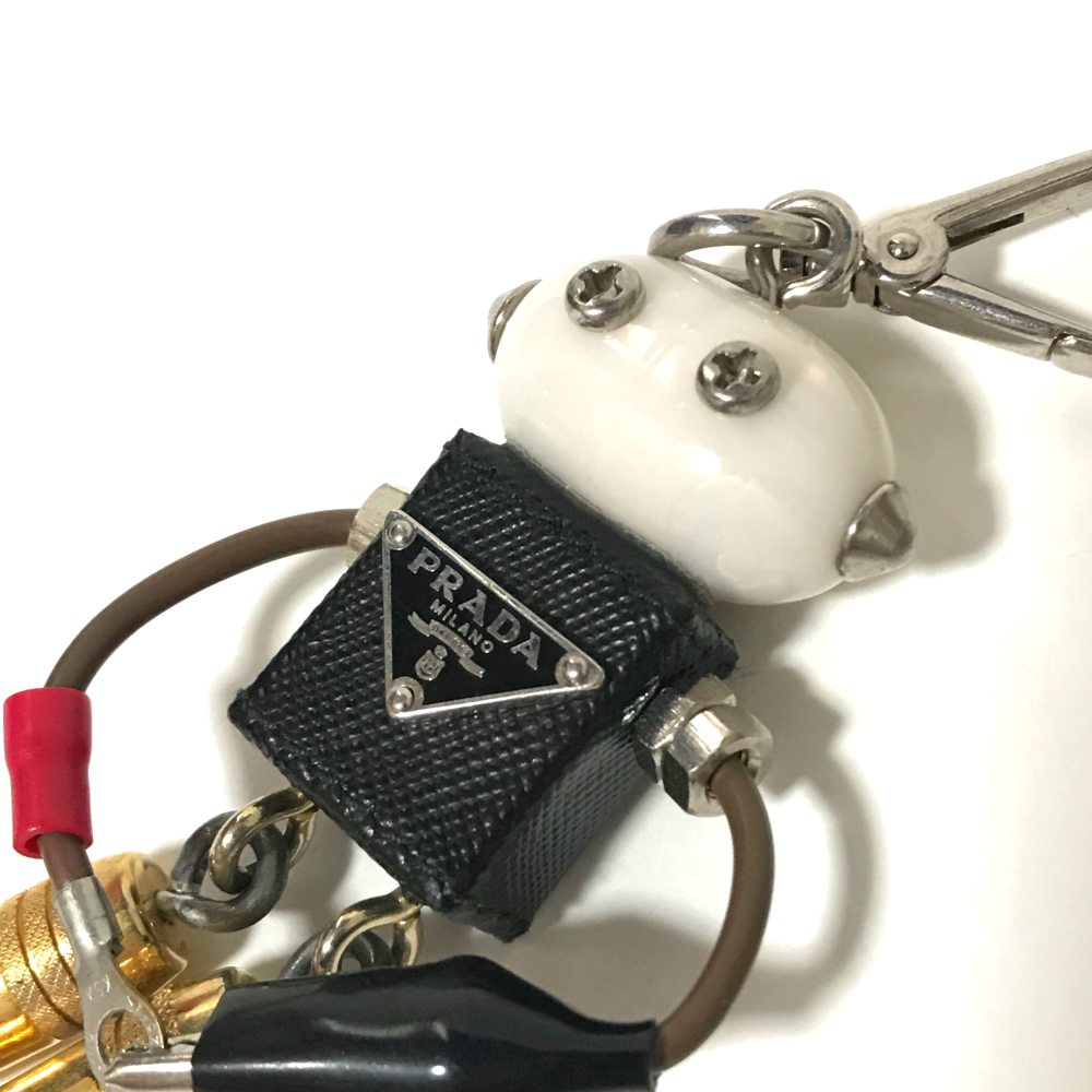 楽天市場】プラダ キーリング・キーホルダーロボット エドワード