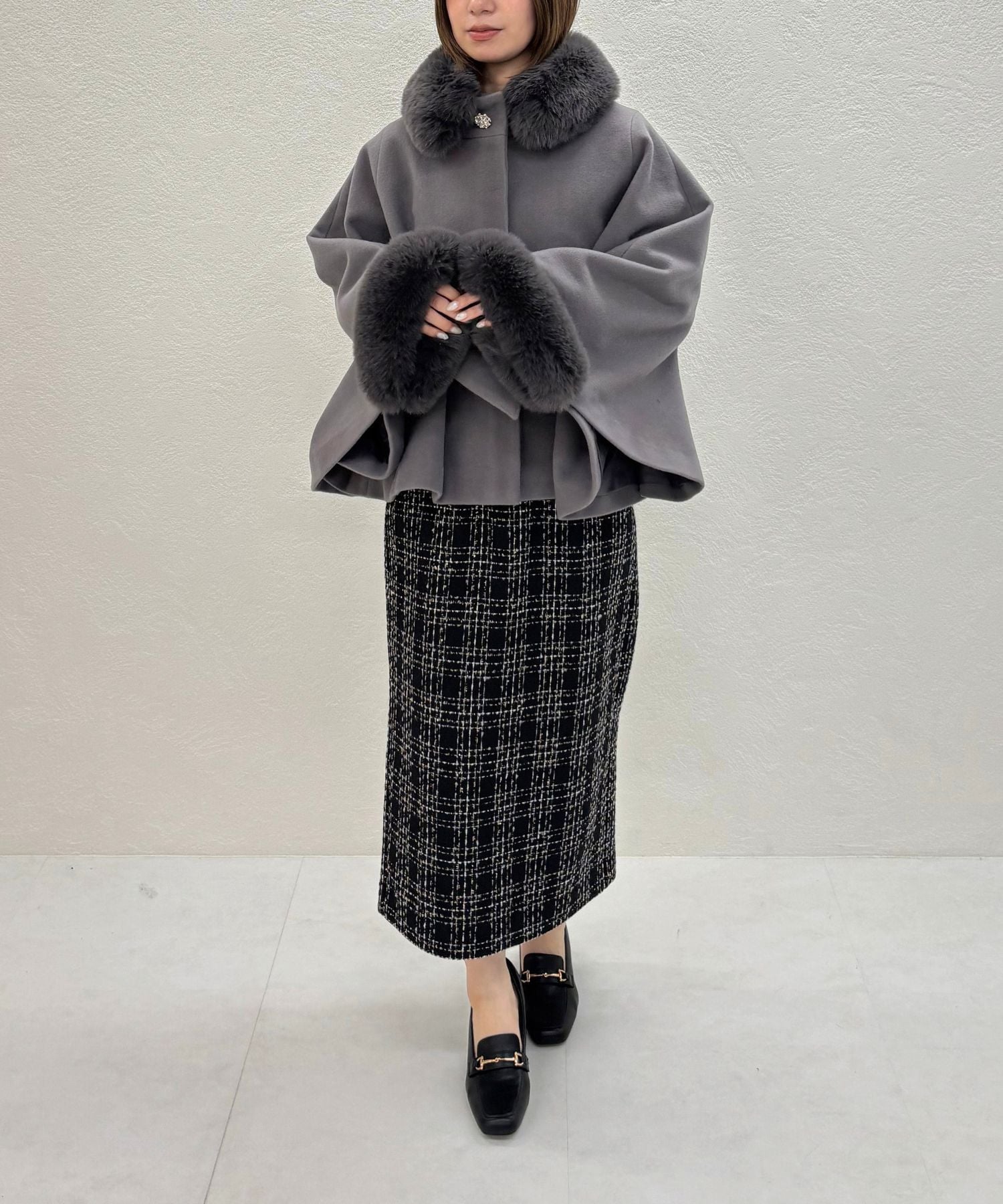 MISCH MASCH｜MM548603 ブローチ付きポンチョコート | Rakuten Fashion