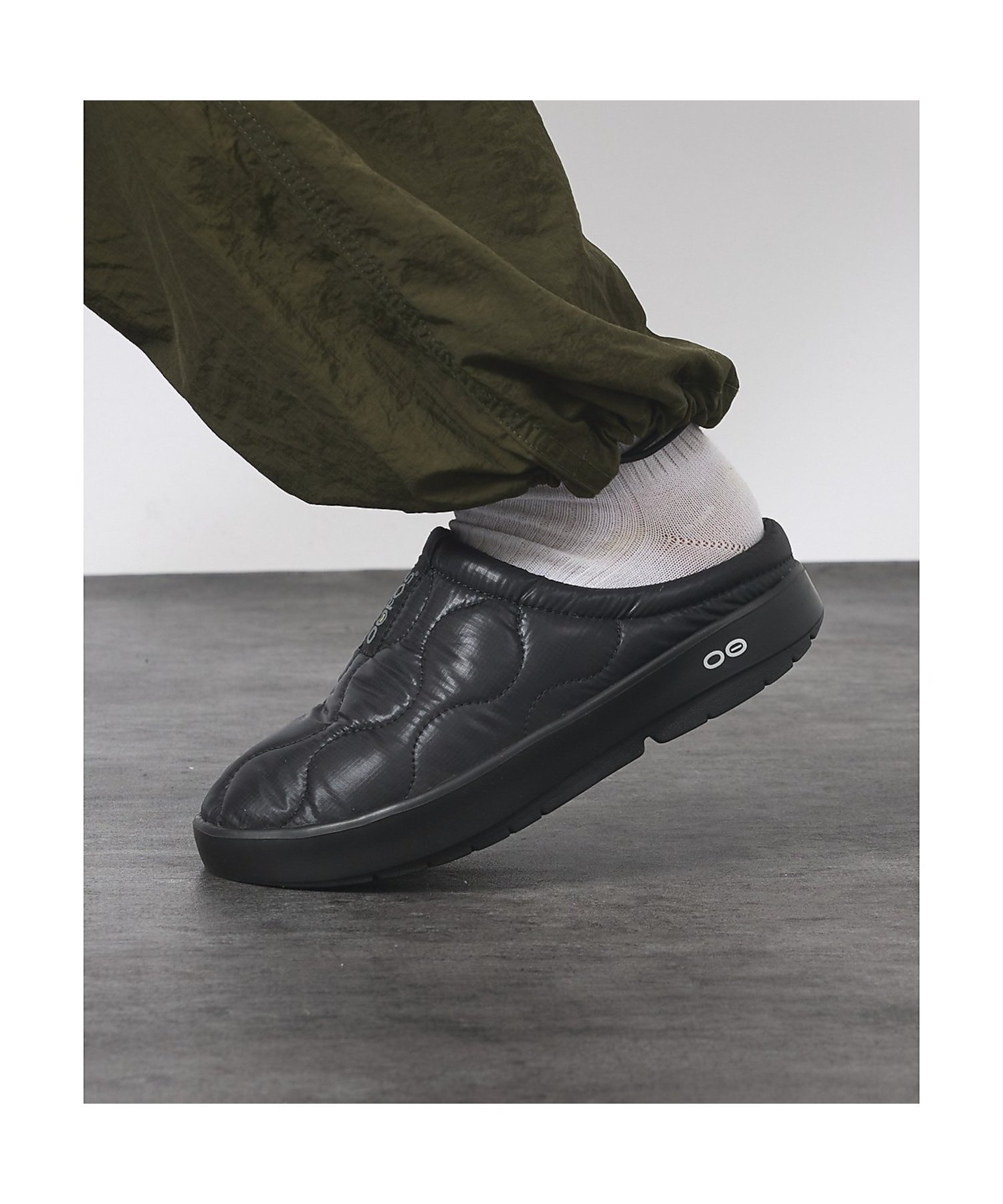 OOFOS OOcOOzie Thermo Mule (メンズサンダル) 価格比較 - 価格.com