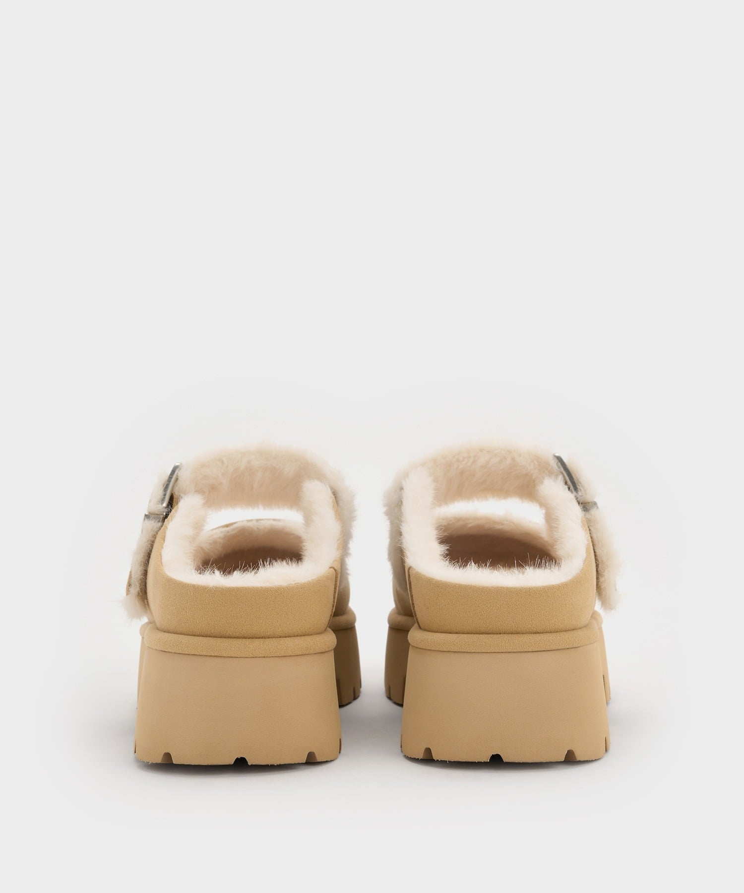 CHARLES & KEITH｜Bergen ベルゲン テクスチャーファートリムバックル