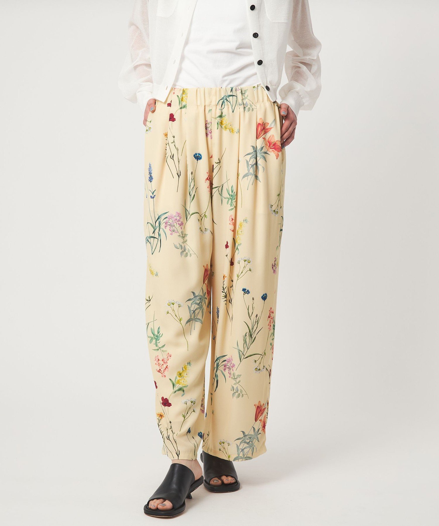 ＜EMMEL REFINES＞EM フラワープリント イージーパンツMサイズ EMMEL REFINES＞EM フラワープリント イージーパンツ 2（その他パンツ