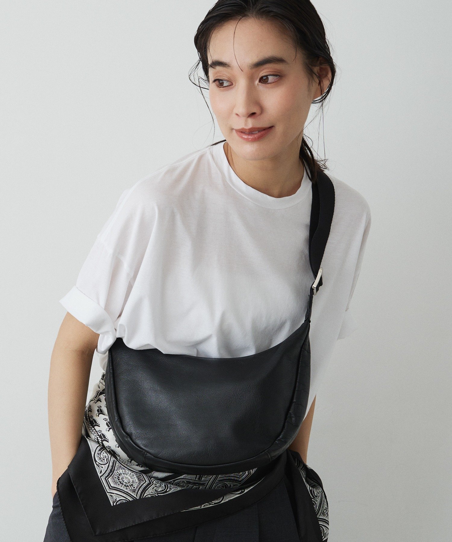 russet｜【20%ポイントバック】《3/4~価格改定》ソフトレザーラウンド