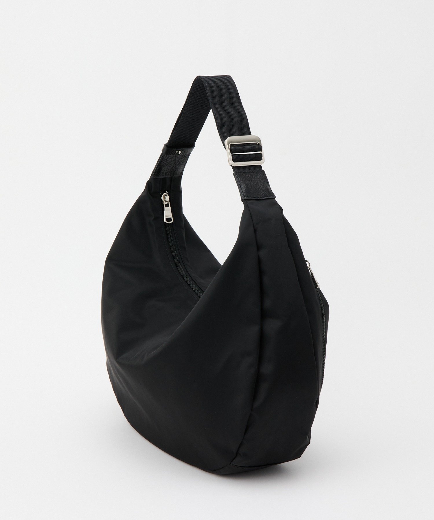 russet｜《3/4~価格改定》クラウズナイロンラウンドビッグショルダー