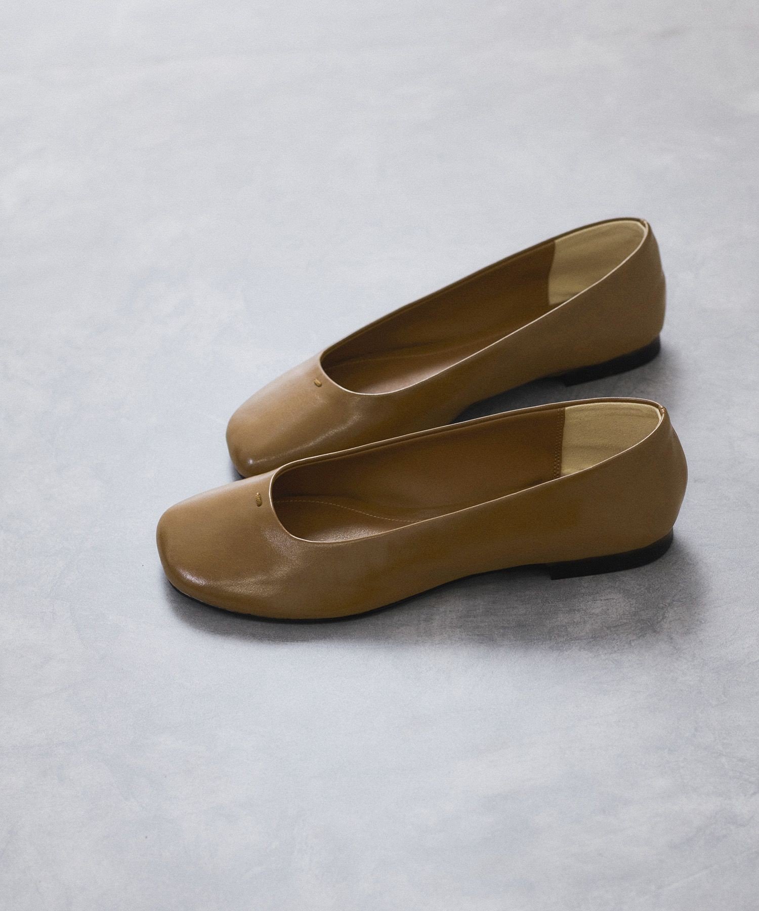 ADAM ET ROPE'｜ラウンドフラットシューズ | Rakuten Fashion(楽天