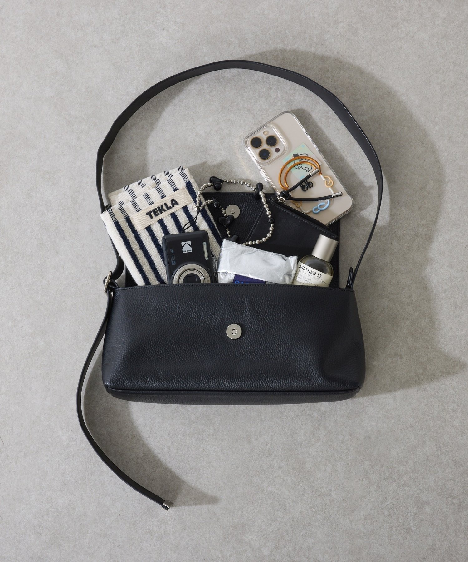 COLLAGE GALLARDAGALANTE｜【牛革/2WAY/500mlペットボトル収納可