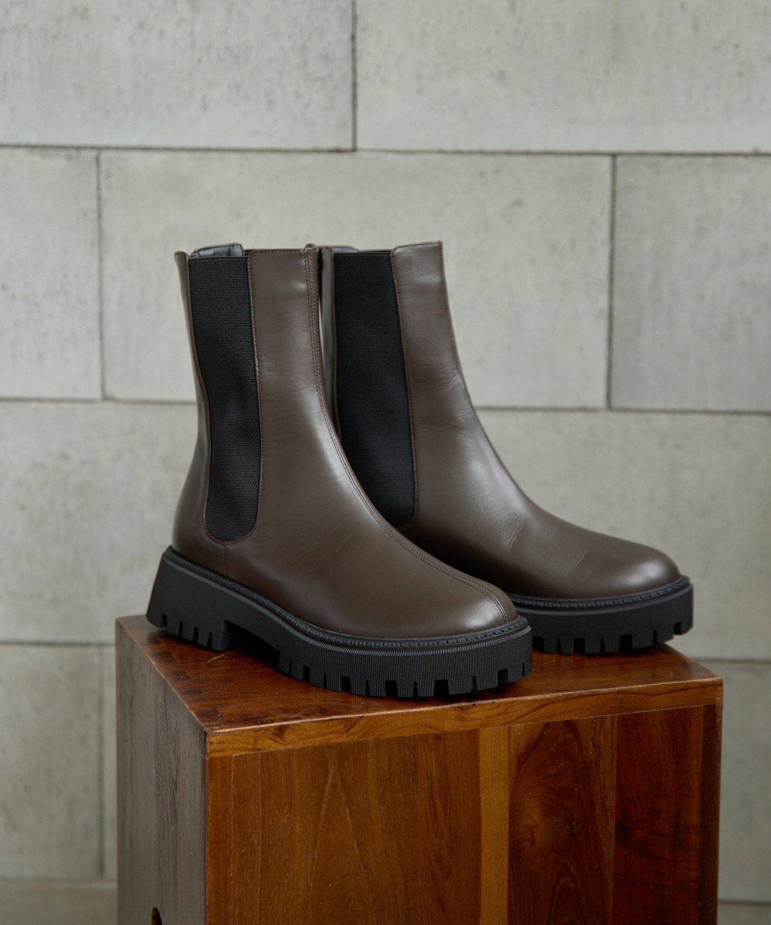 Whim Gazette｜【THE PAUSE】レザーサイドゴアブーツ | Rakuten