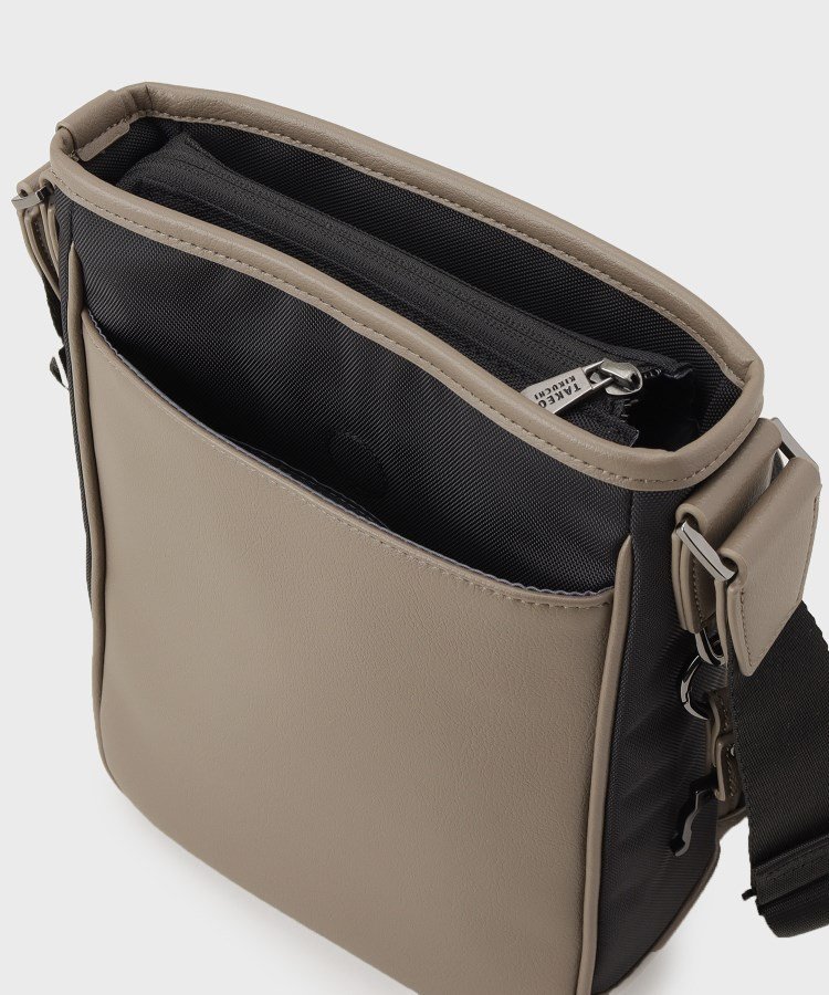 TAKEO KIKUCHI｜【撥水機能】 CORDLEY(R)スマートショルダー | Rakuten