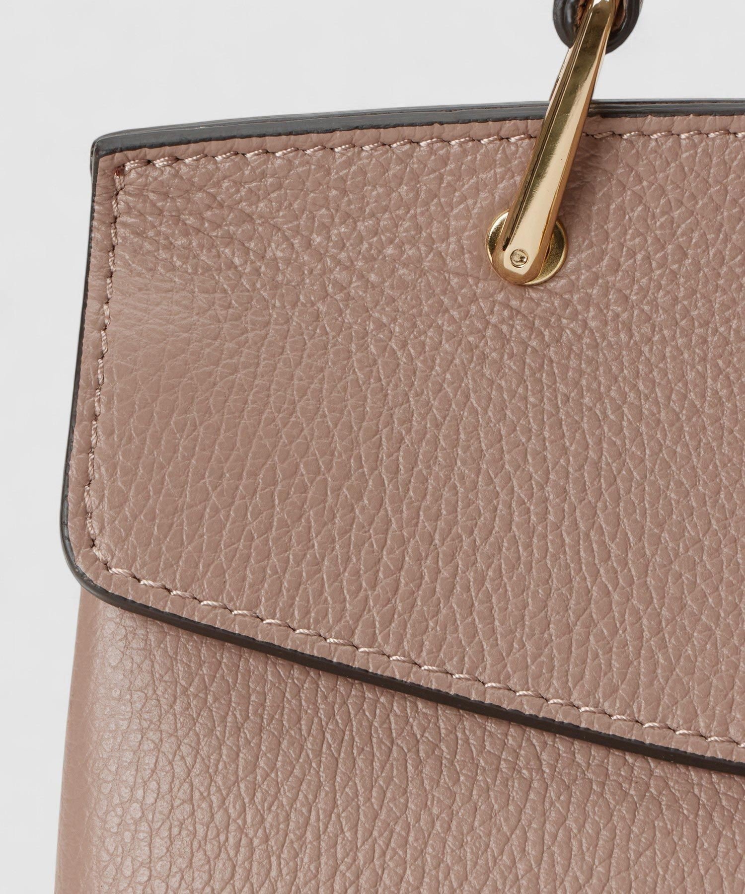 ANAYI｜◇シュリンク革トップハンドル ハンドバッグ | Rakuten Fashion