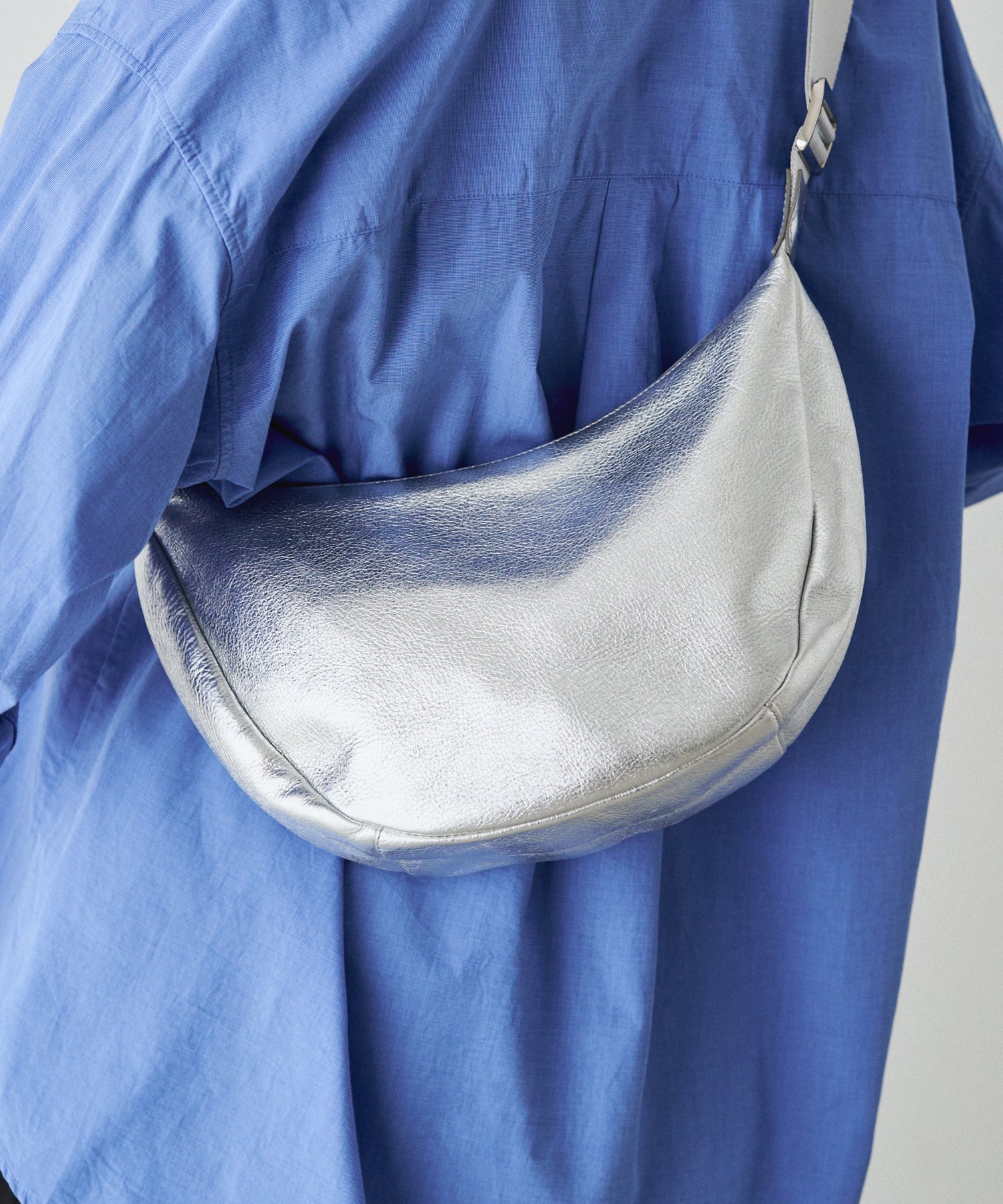 russet｜ソフトレザーラウンドショルダーバッグ[silver] | Rakuten