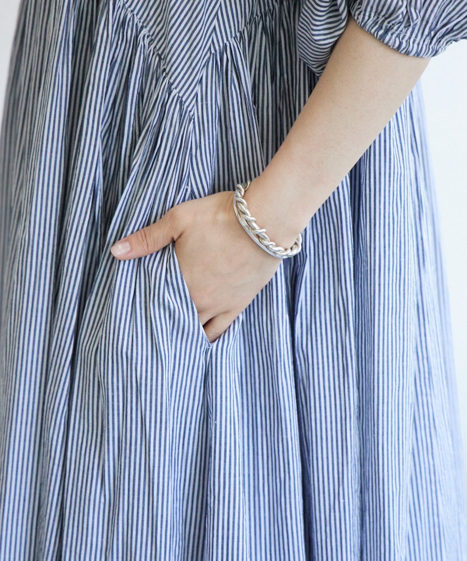 BEARDSLEY｜先染めギャザーワンピース | Rakuten Fashion(楽天