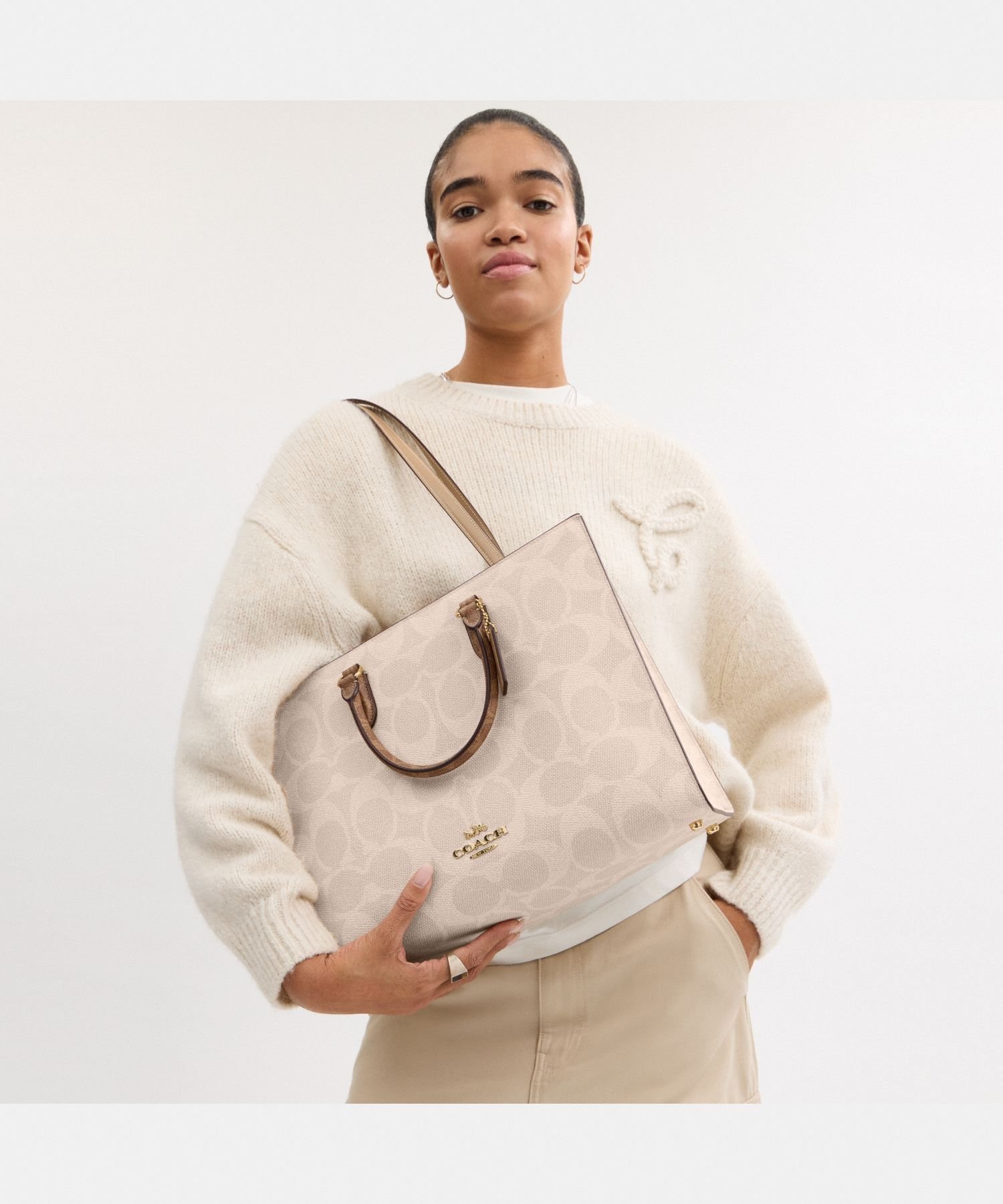 COACH OUTLET｜【公式】マギー トート バッグ・ブロックド