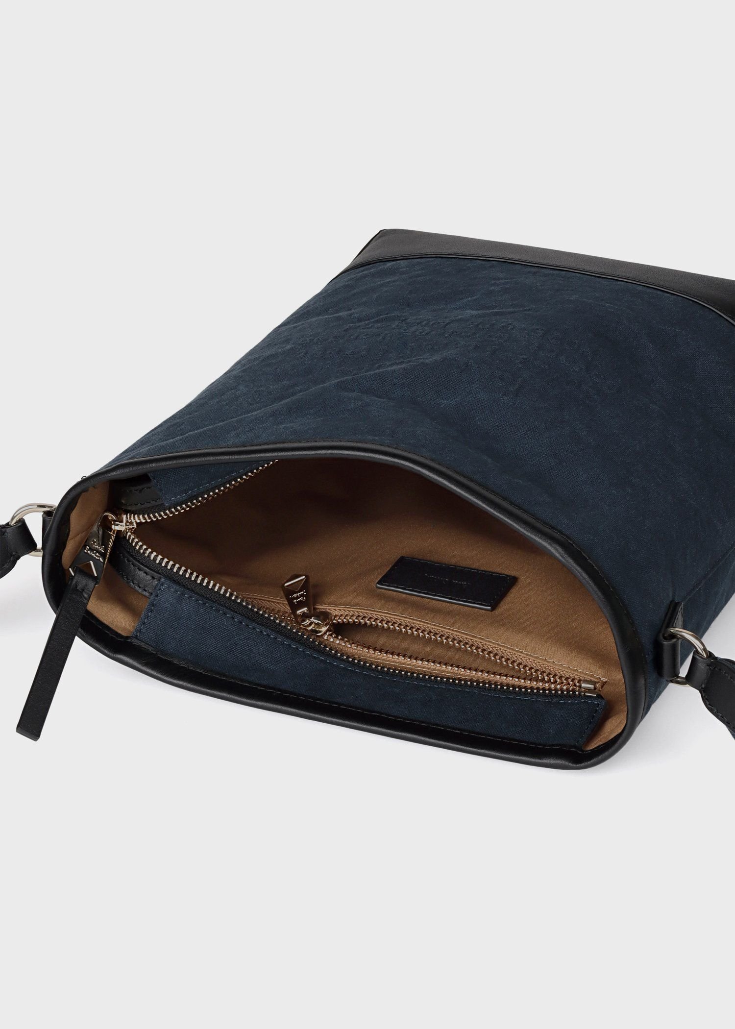 Paul Smith｜エンボスキャンバス ミニショルダーバッグ | Rakuten