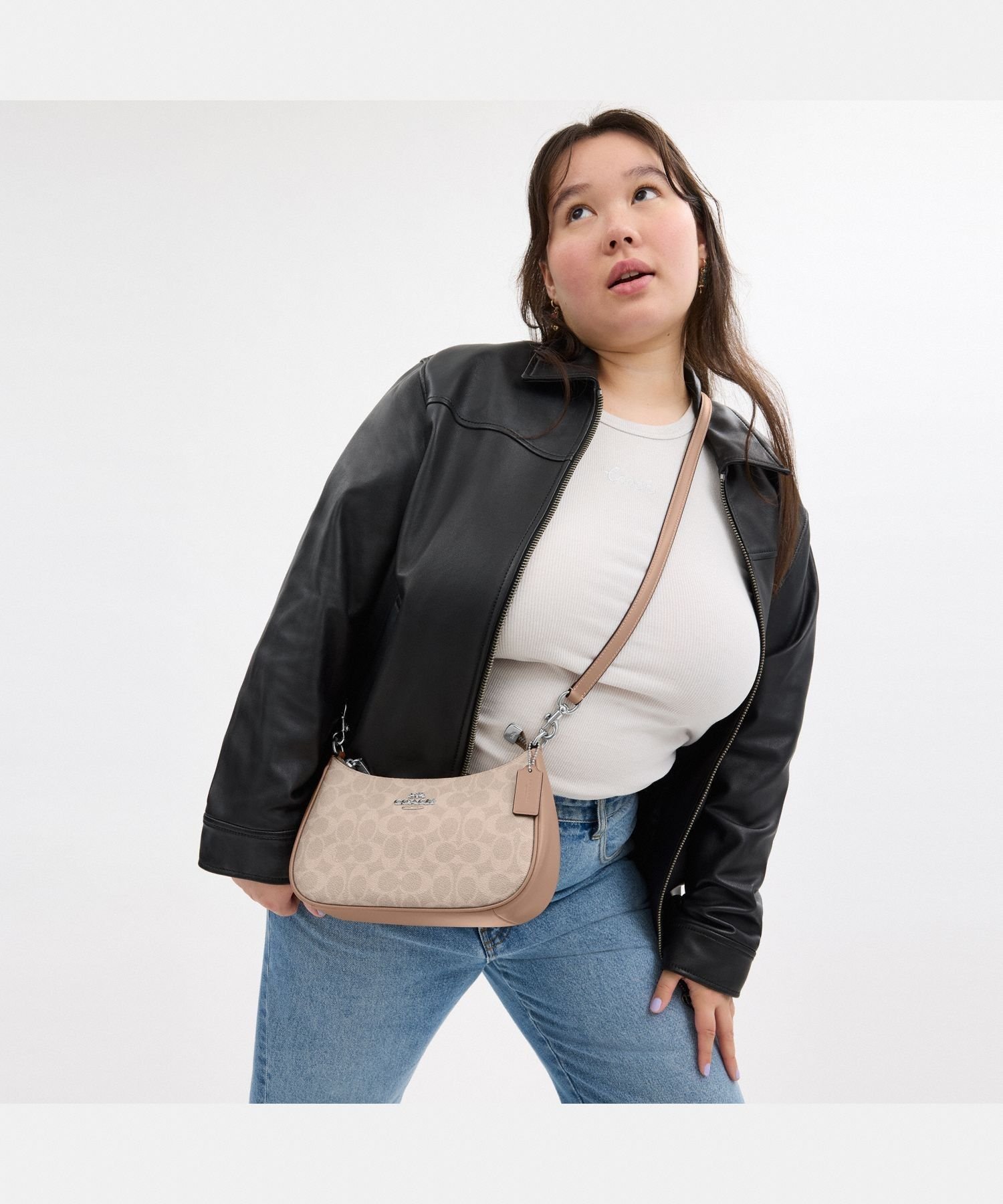 COACH OUTLET｜【公式】テリ ショルダー バッグ・シグネチャー