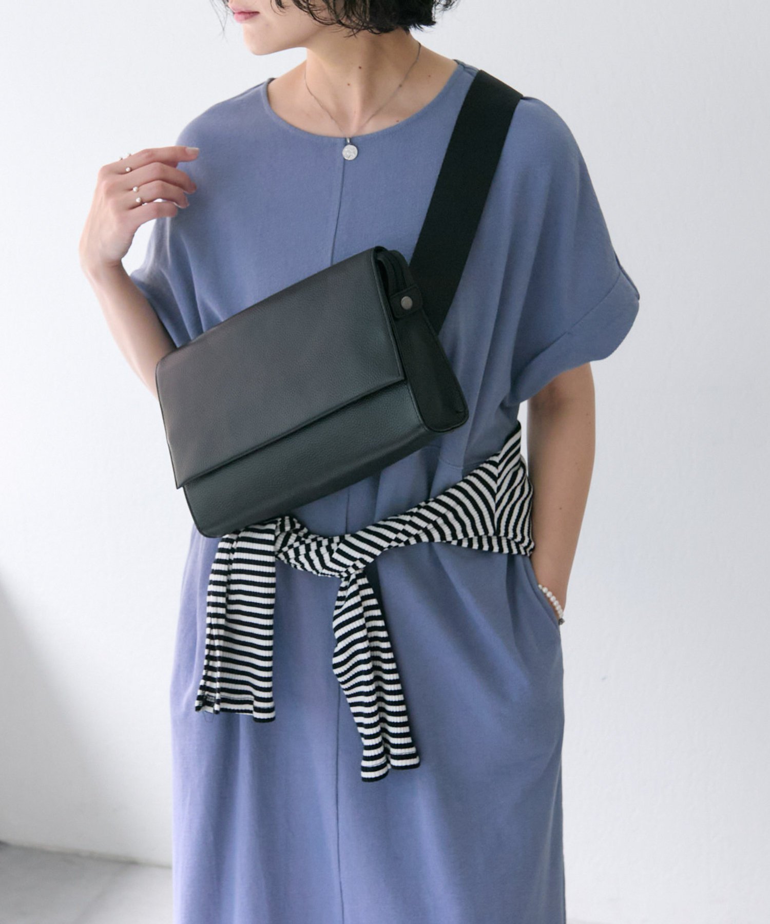 ear PAPILLONNER｜《本革/軽量470g/ボディバッグ》柄ワイドテープ