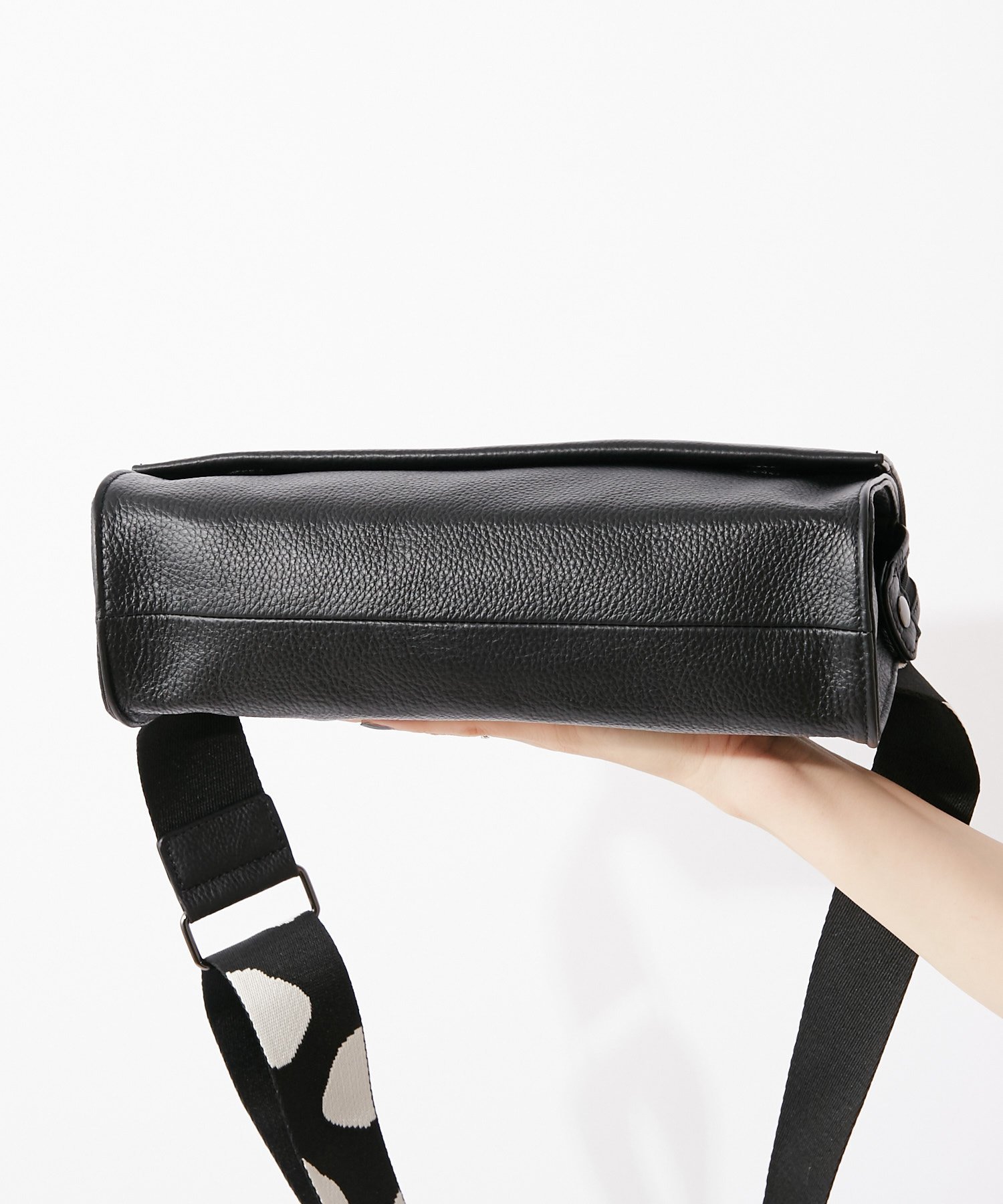 ear PAPILLONNER｜《本革/軽量470g/ボディバッグ》柄ワイドテープ