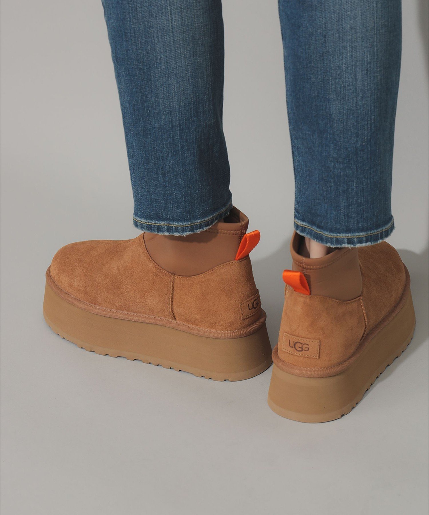 BEAMS WOMEN｜【SALE】【WEB限定】UGG(R) / W CLASSIC MINI DIPPER