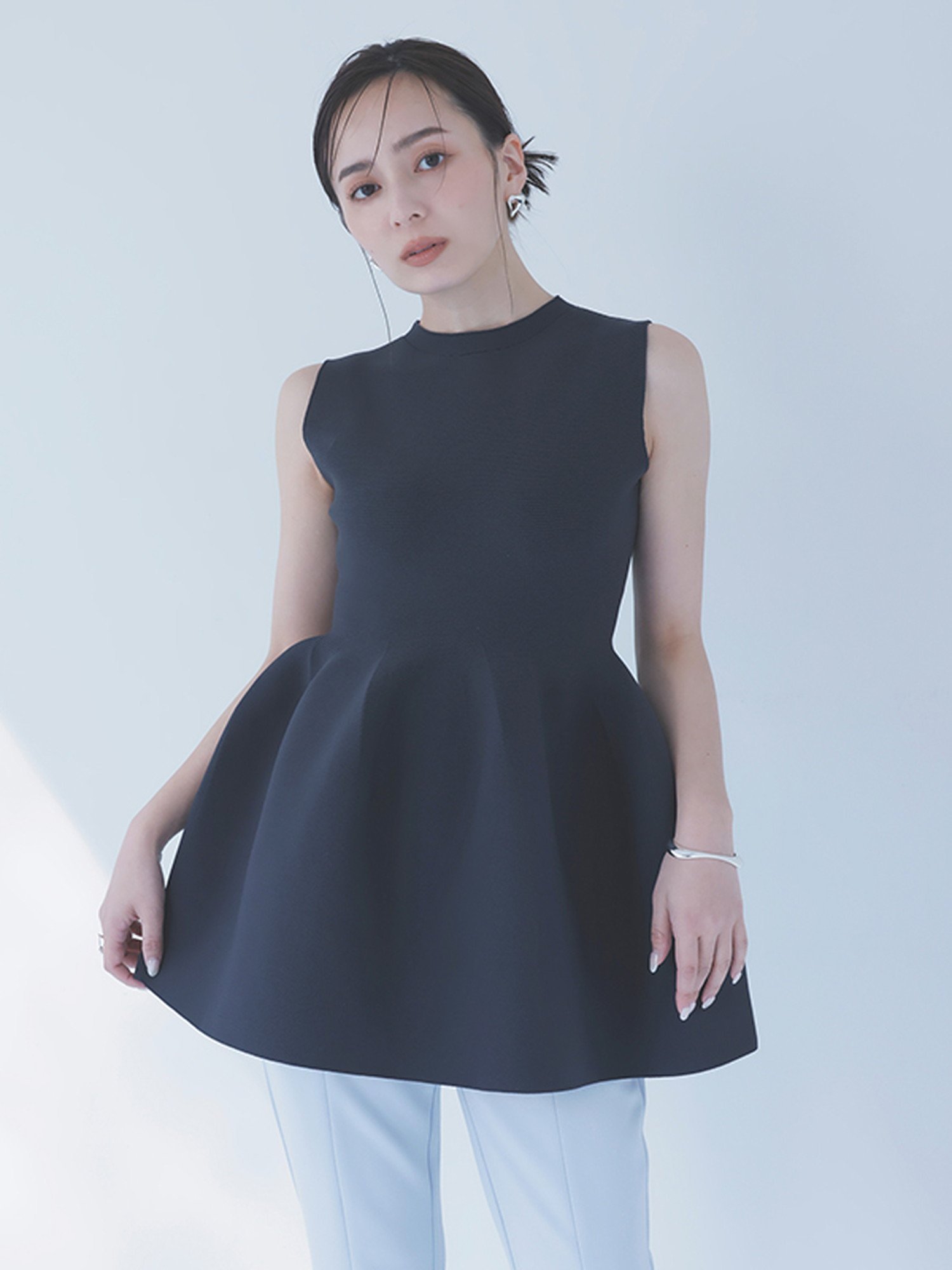 anuans｜ホールガーメントペプラムノースリーブニット | Rakuten