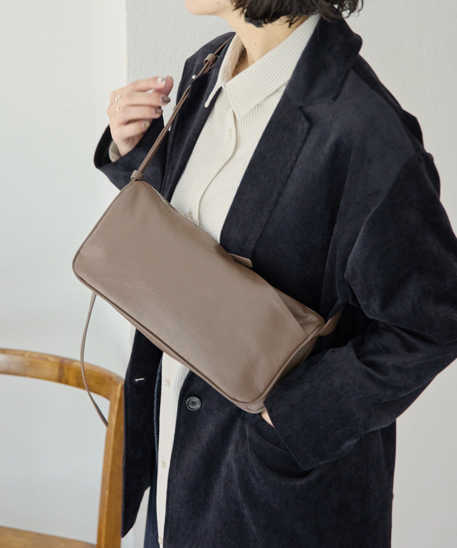 ear PAPILLONNER｜《本革/超軽量280g/全骨格◎》ミニスワローマチ