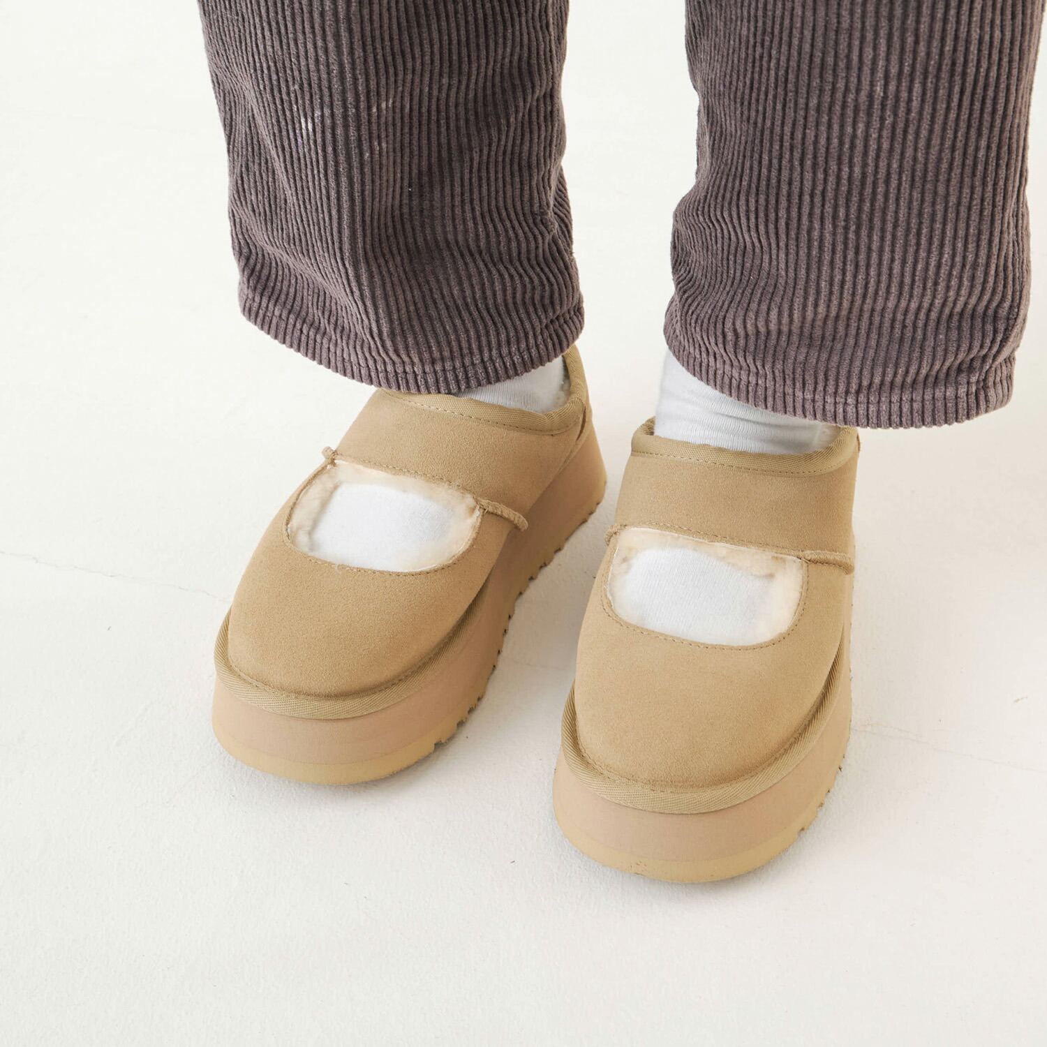 楽天市場】アグ UGG スニーカー スリッポン ビア メアリー ジェーン
