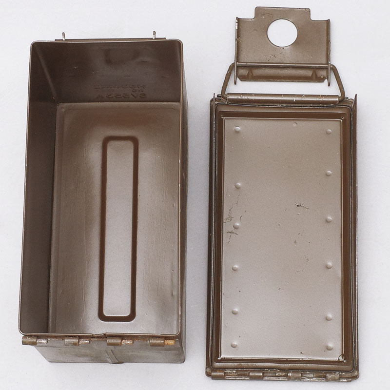 楽天市場】イギリス軍 スチール アンモボックス ブラウン 5.56mm USED