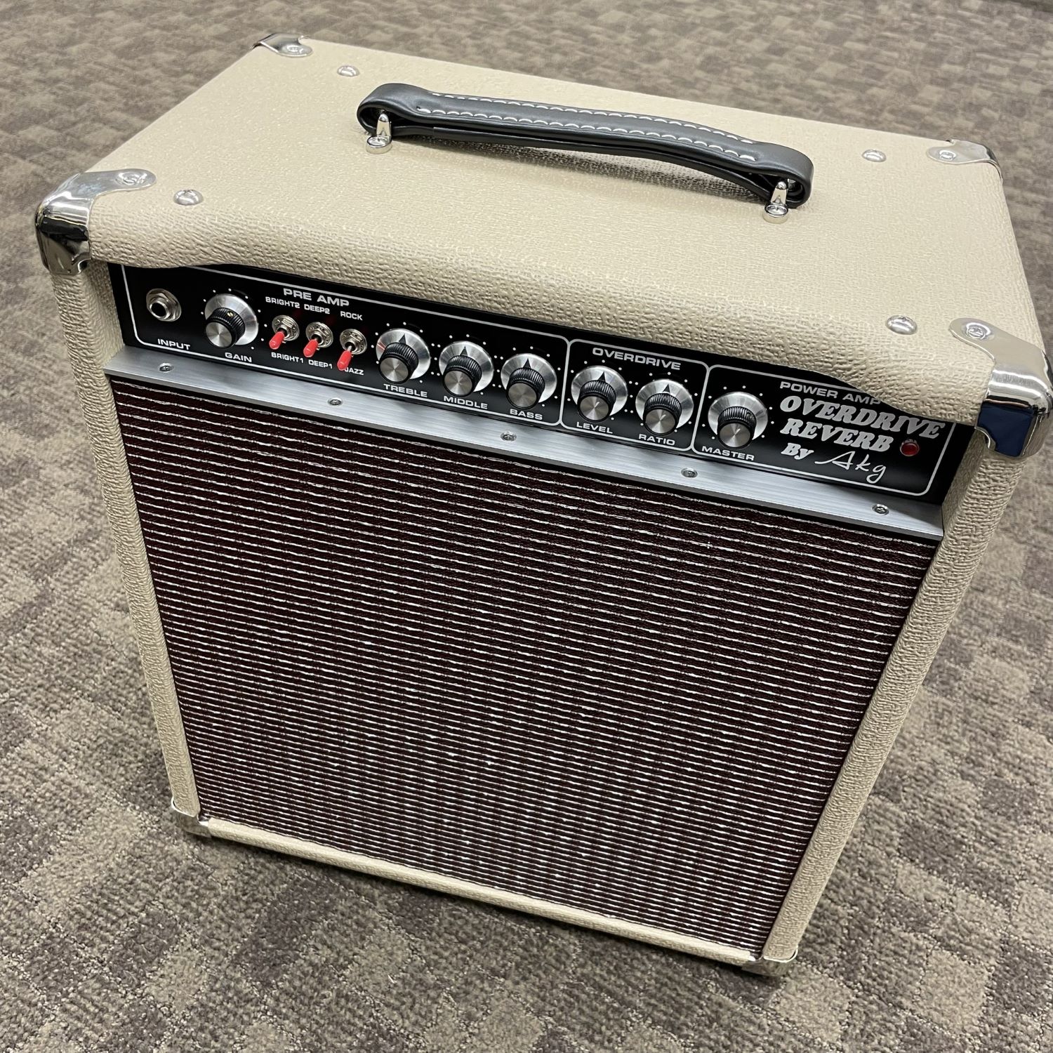 アート・デザイン・音楽 ACCATONE PRESENTE アート・デザイン・音楽