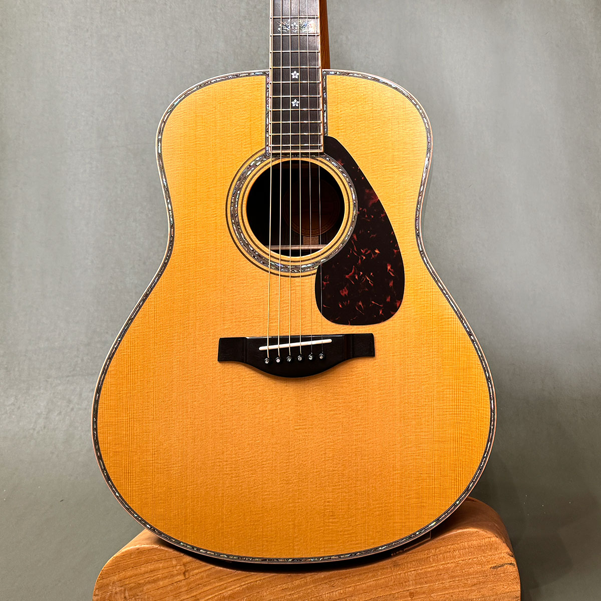 楽天市場】【エレアコ用プリアンプ】L.R.Baggs VENUE D.I.【正規輸入品