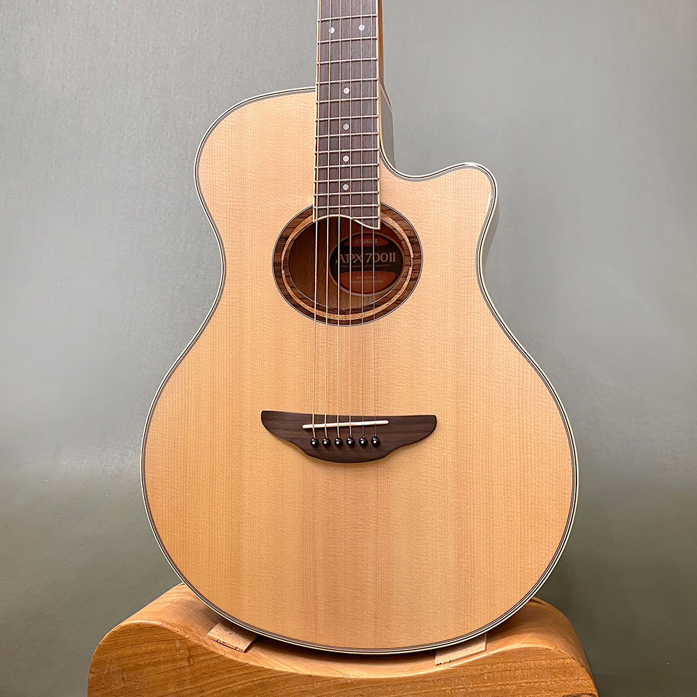 楽天市場】【新品】YAMAHA エレアコAPX700 II NT スリムなボディー厚