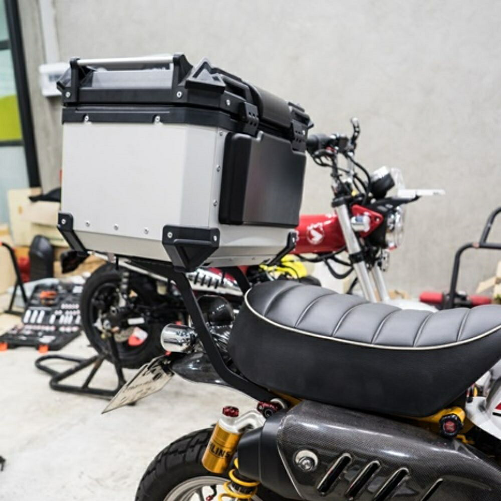 楽天市場】ホンダ モンキー125用 トップケースが装着できるリア