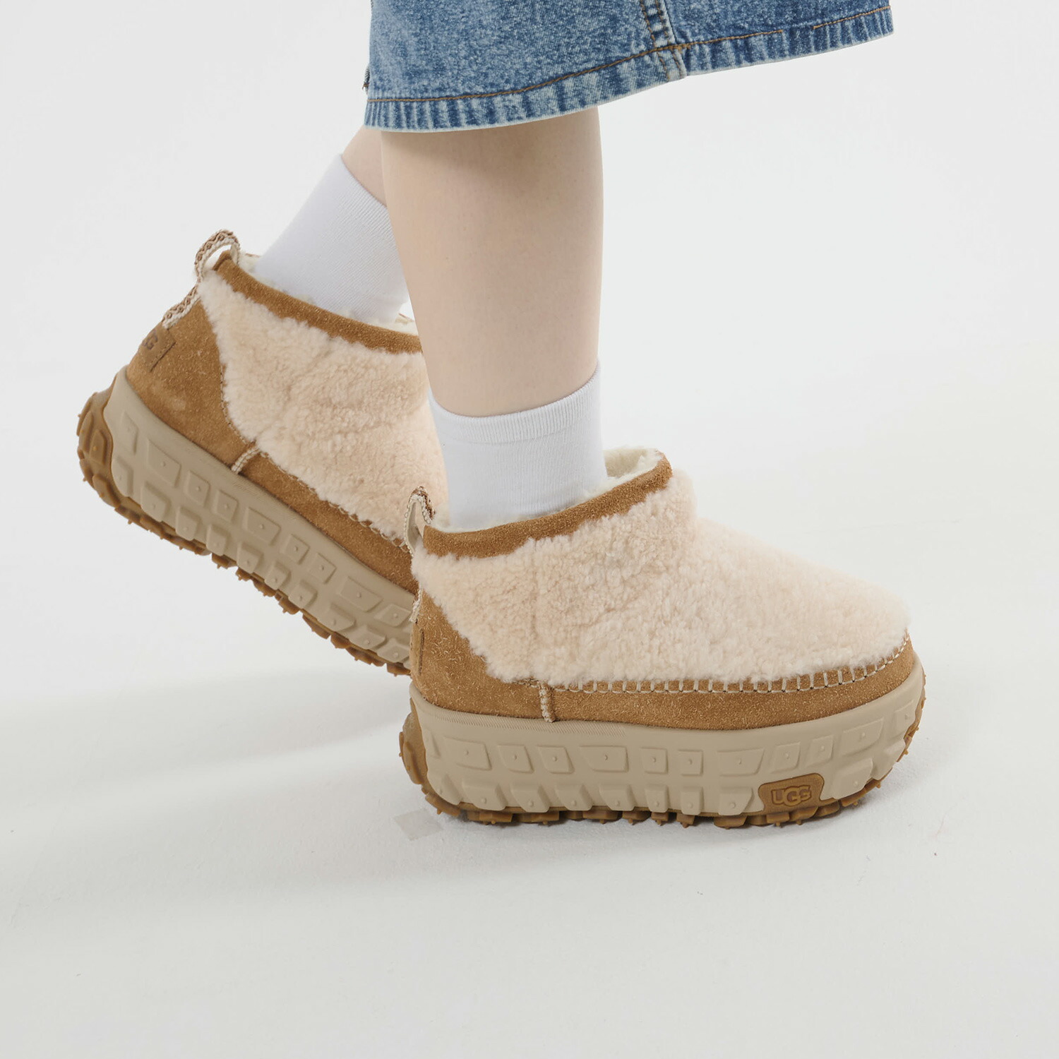 楽天市場】UGG アグ ウルトラミニ ブーツ ベンチャー デイズ コージー