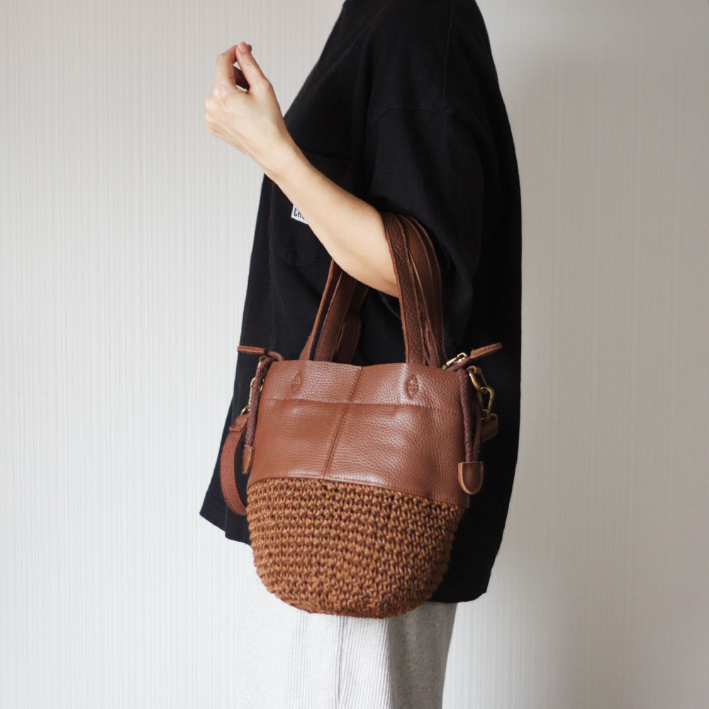 楽天市場】本革遣いのかごバッグ 編みバッグ 巾着バッグ ショルダー