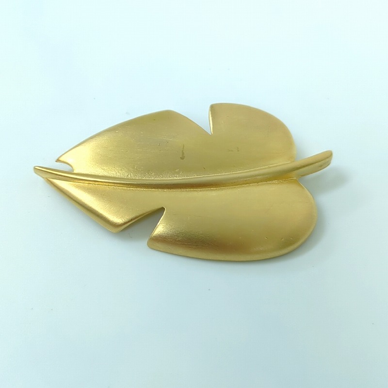 楽天市場】GIVENCHY ジバンシー ブローチ ゴールドカラー アクセサリー