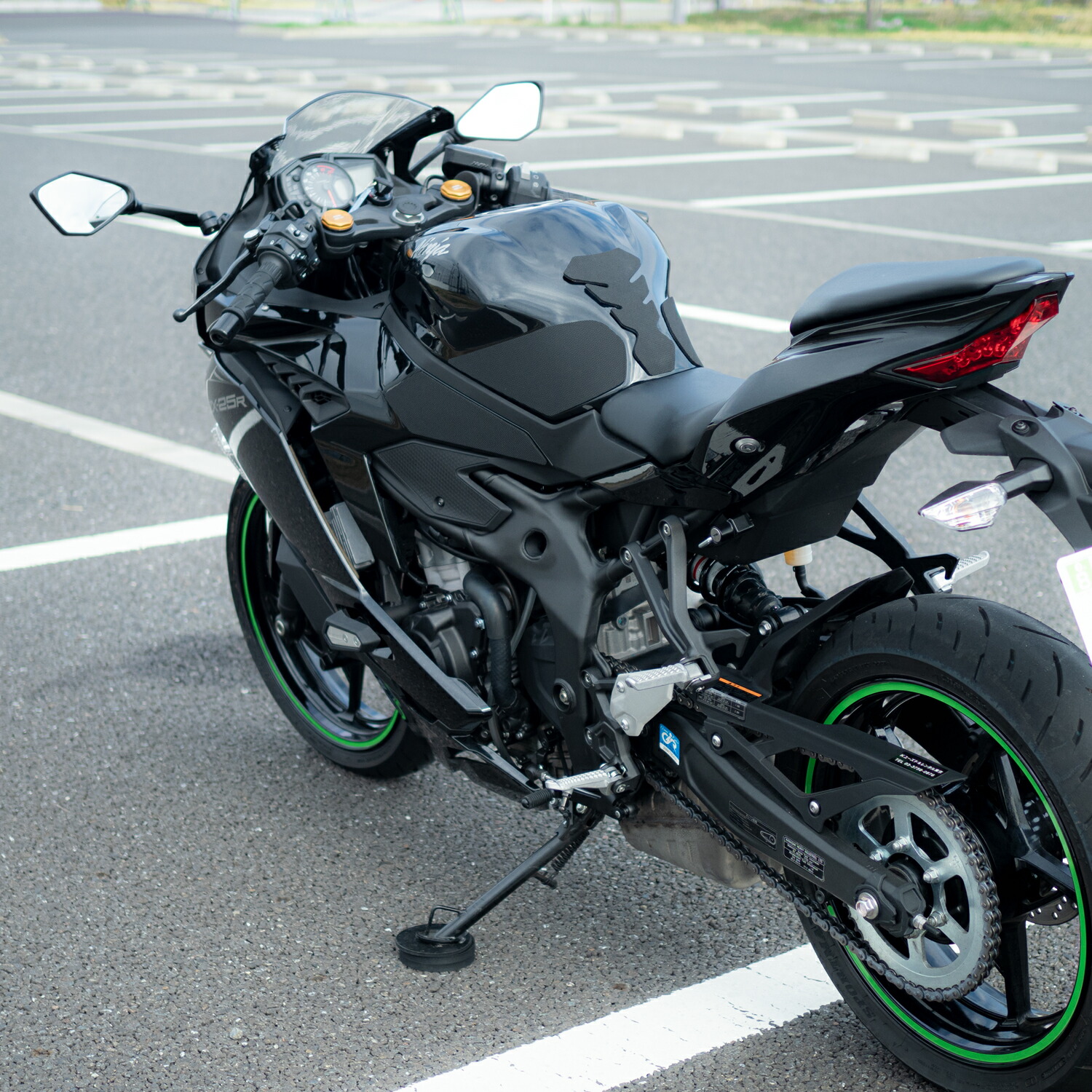 楽天市場】国産 1年保証付 送料無料 Ninja ZX25R SE KRT 専用 タンク