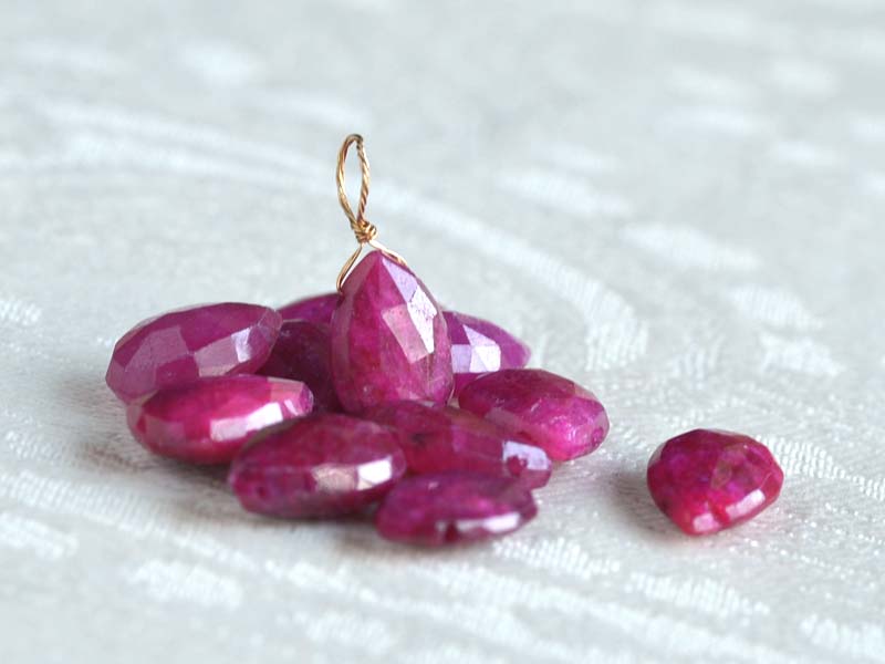 楽天市場】ピンクサファイア チャーム ペンダント トップ 18金 K18