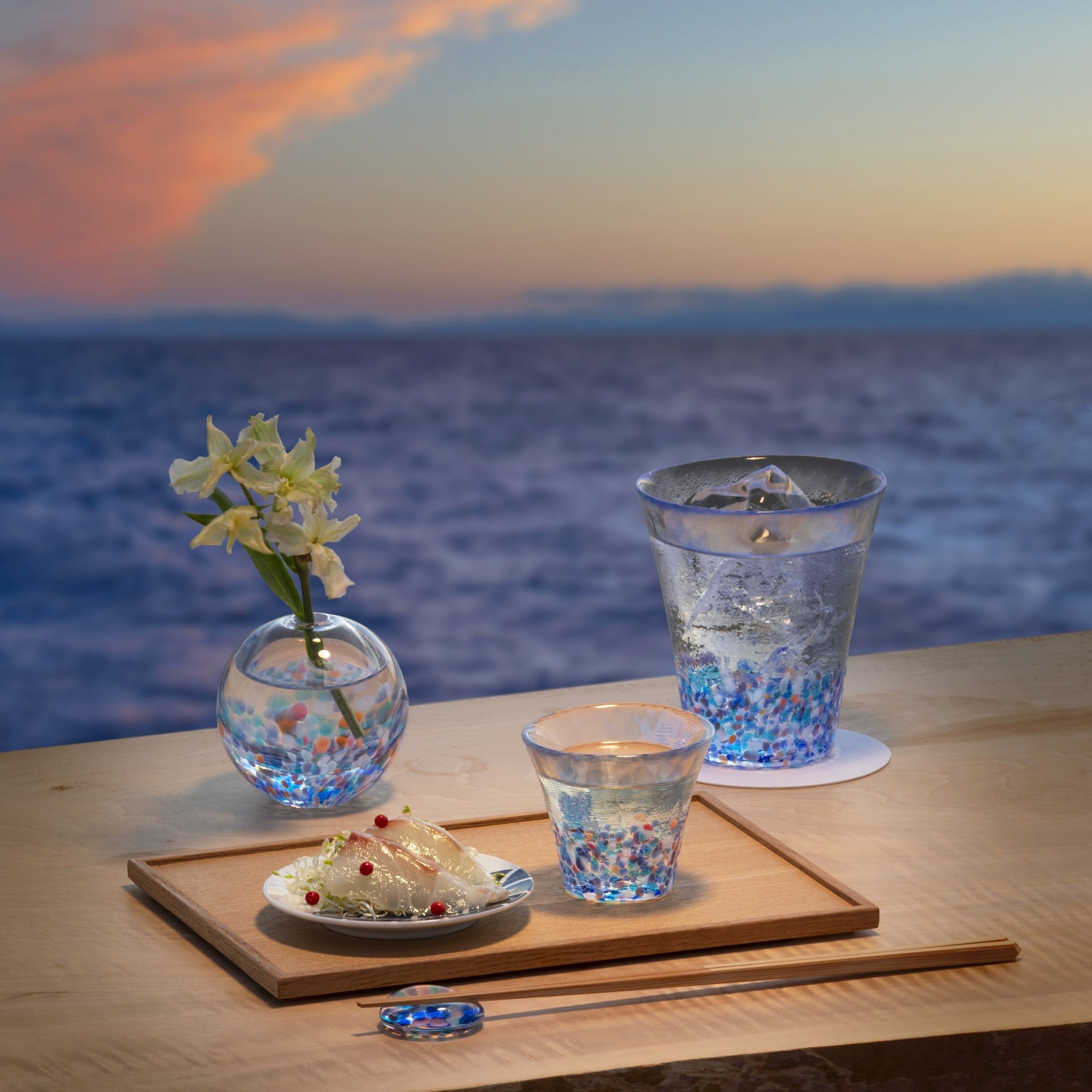 津軽びいどろ にほんの色 ふうけい 一輪挿し 夕凪の空 | おしゃれな