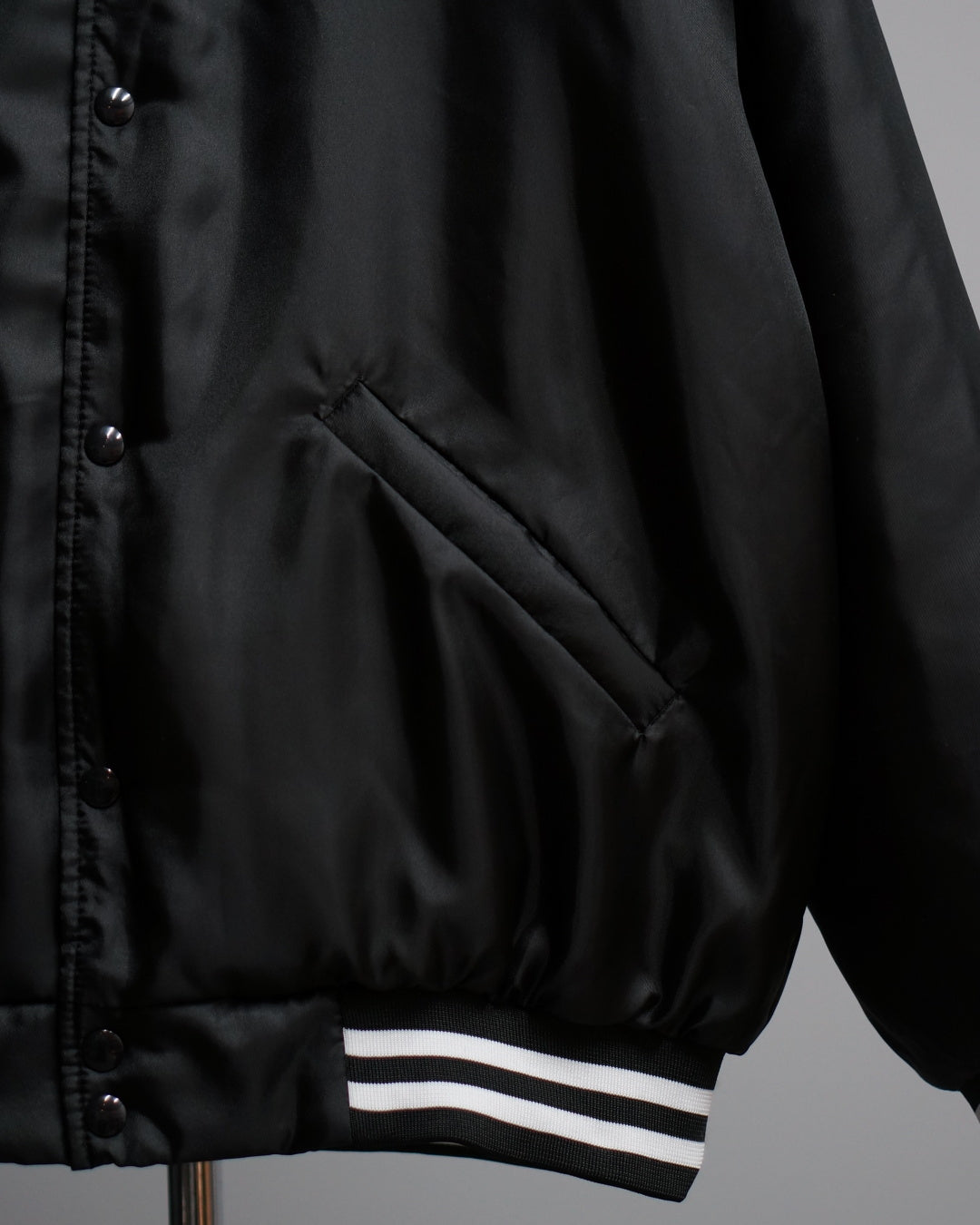 PORKCHOP | SATIN SPORT JKT - Black ポークチョップ スタジャンの通販