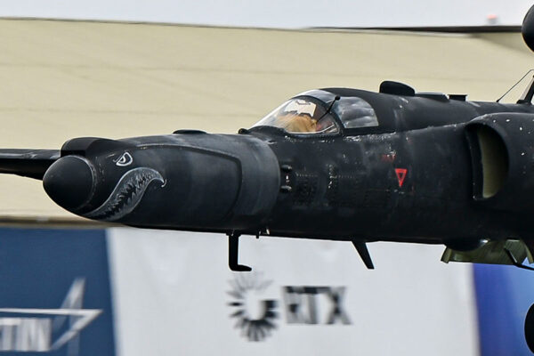 米空軍 航空祭では異例！「超極秘偵察機」を公の場で展示 今年以降に